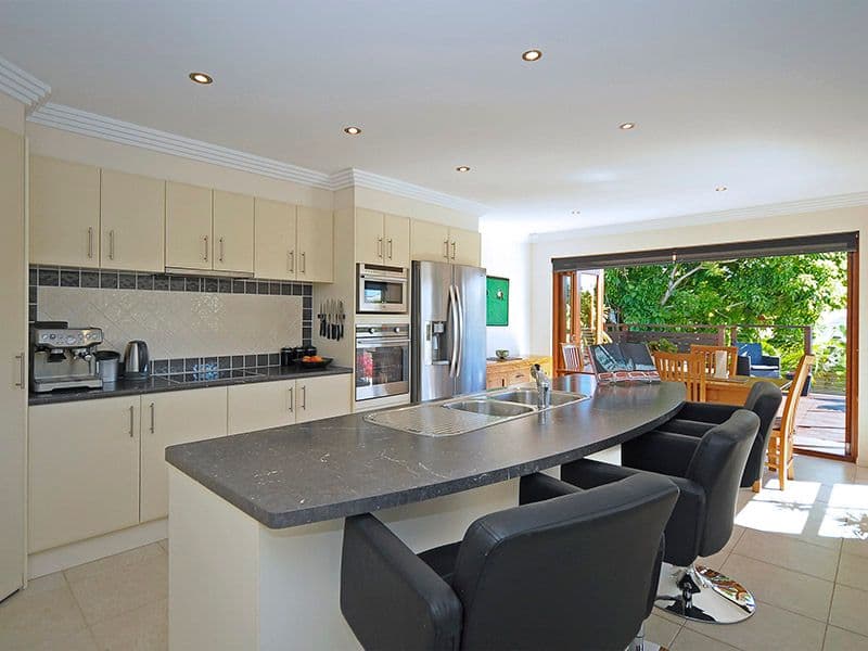 10 Lacerta Avenue, ROBINA QLD 4226, Robina - Thumbnail 4