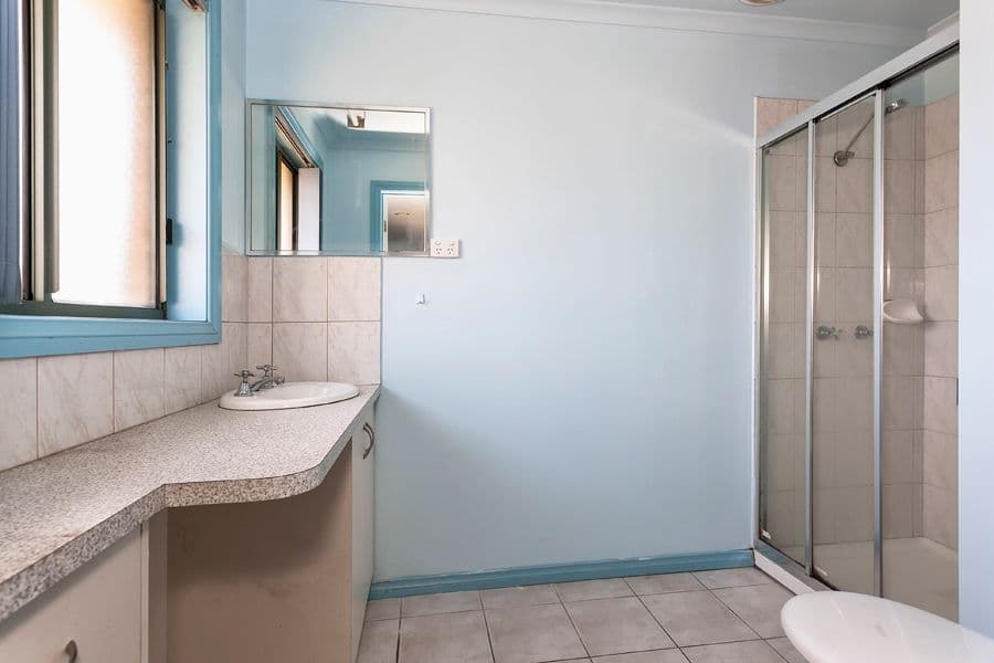 25 Norma Street, MELTON VIC 3337, Melton - Thumbnail 5