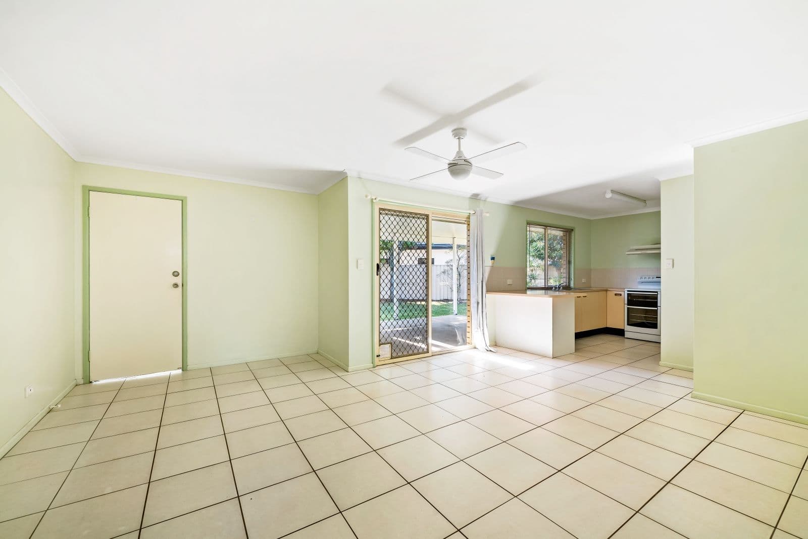 16 Ilaroo Crescent, Warana QLD 4575, Warana - Thumbnail 4