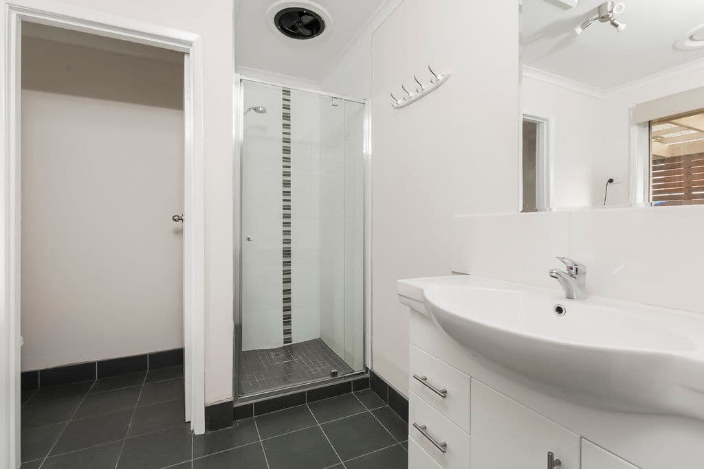 2 Fassifern Court, Hamlyn Heights VIC 3215, Hamlyn Heights - Thumbnail 6
