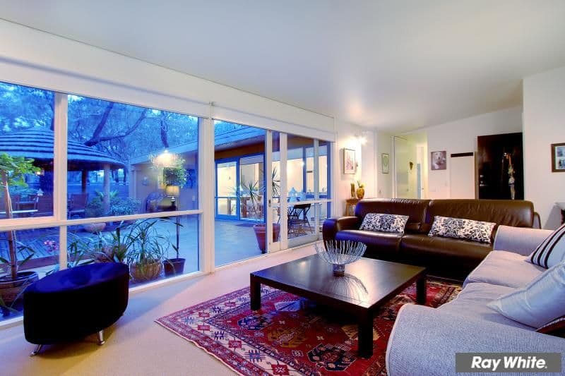 8  Johns Road, MORNINGTON VIC 3931, Mornington - Thumbnail 2