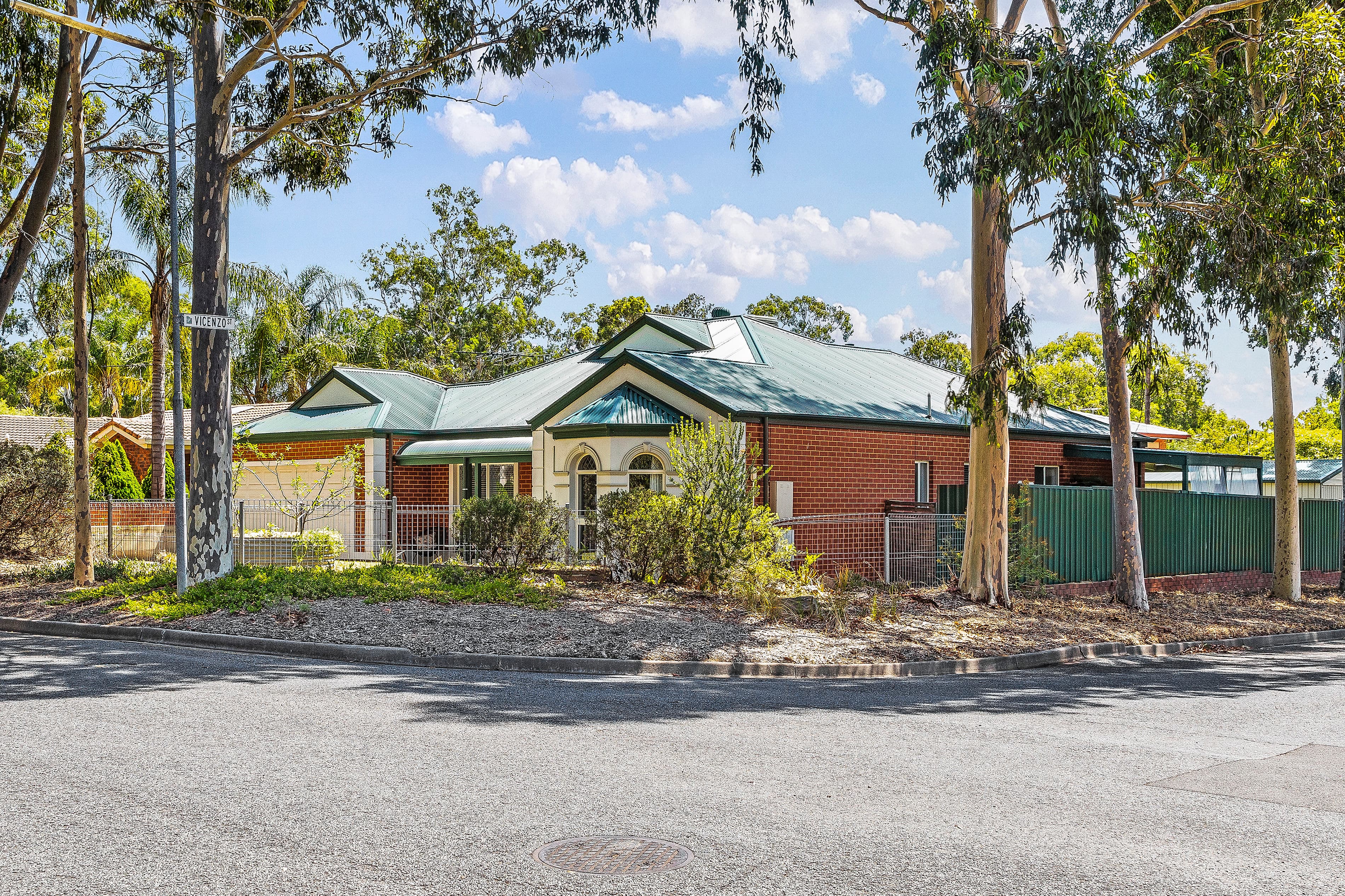 8 Crampton Street, Fairview Park SA 5126, Fairview Park - Thumbnail 2