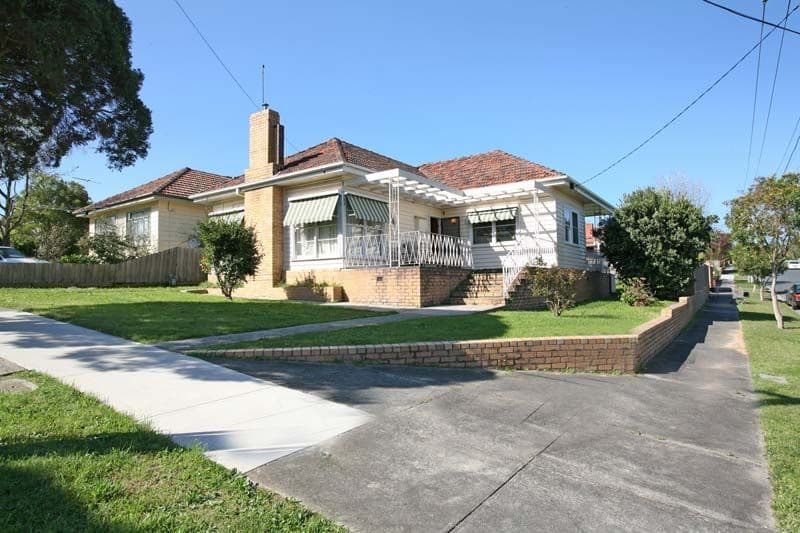 19  Bennett Street, BURWOOD VIC 3125, Burwood - Thumbnail 2