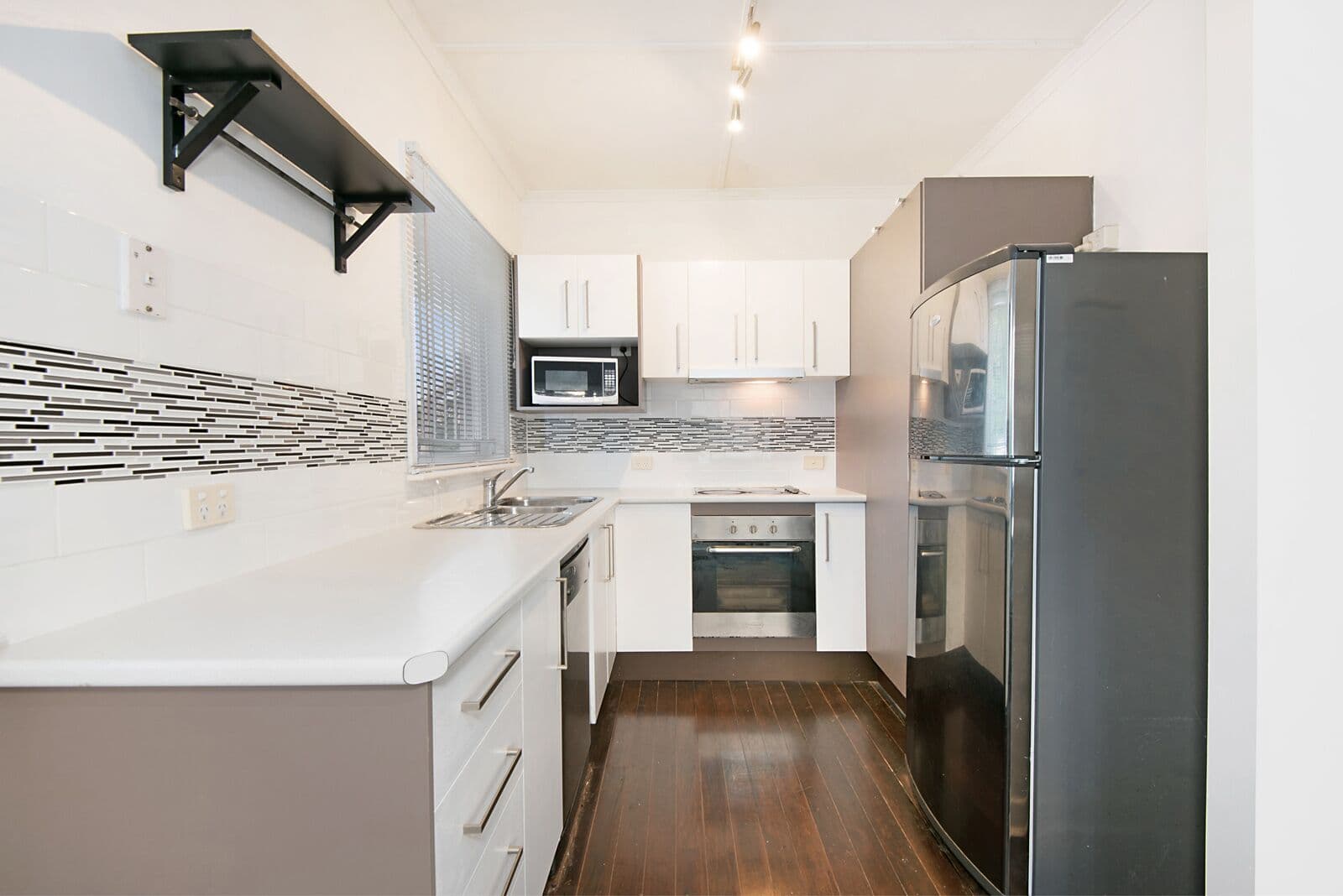 2 Lynton Street, Upper Mount Gravatt QLD 4122, Upper Mount Gravatt - Thumbnail 3