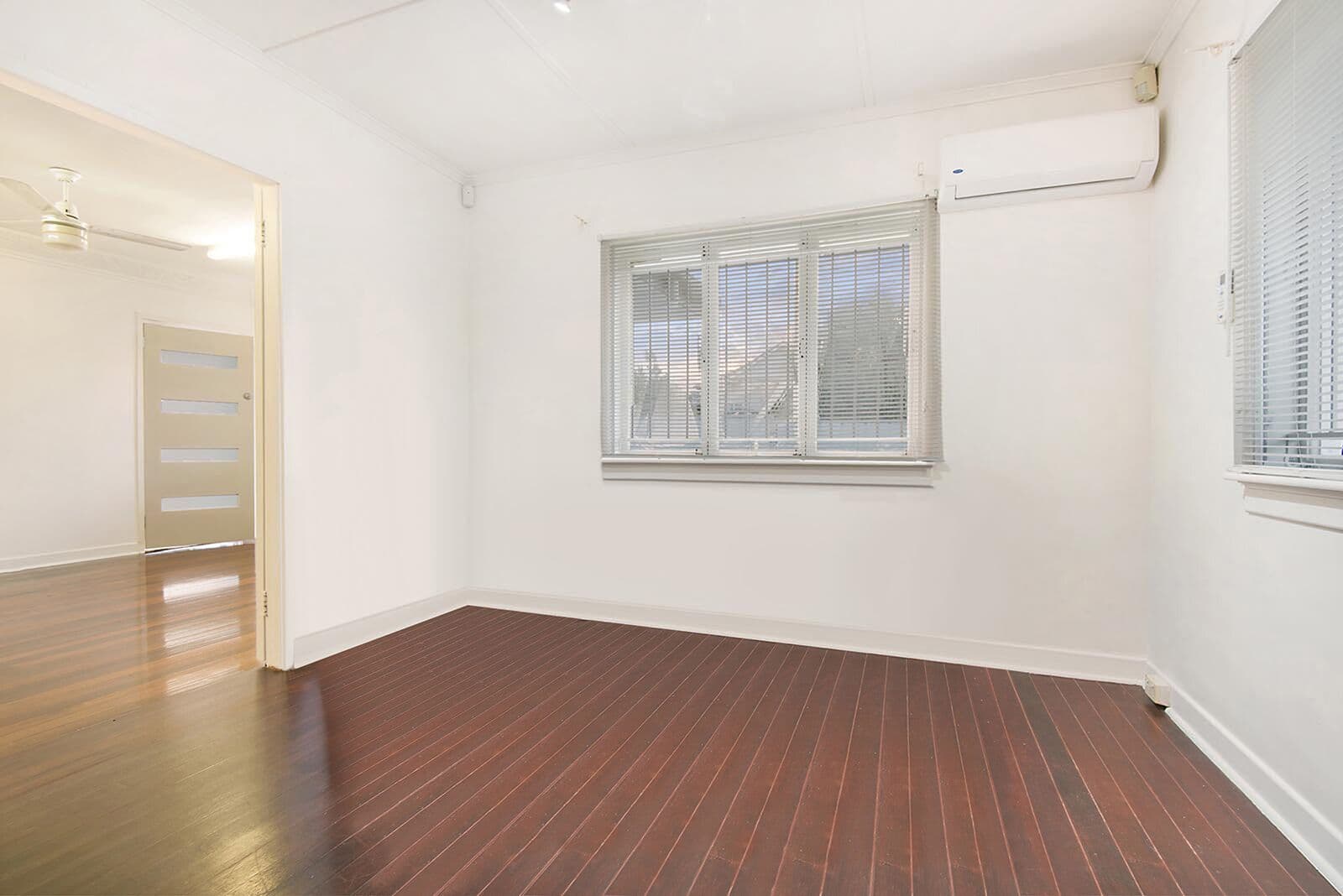 2 Lynton Street, Upper Mount Gravatt QLD 4122, Upper Mount Gravatt - Thumbnail 4