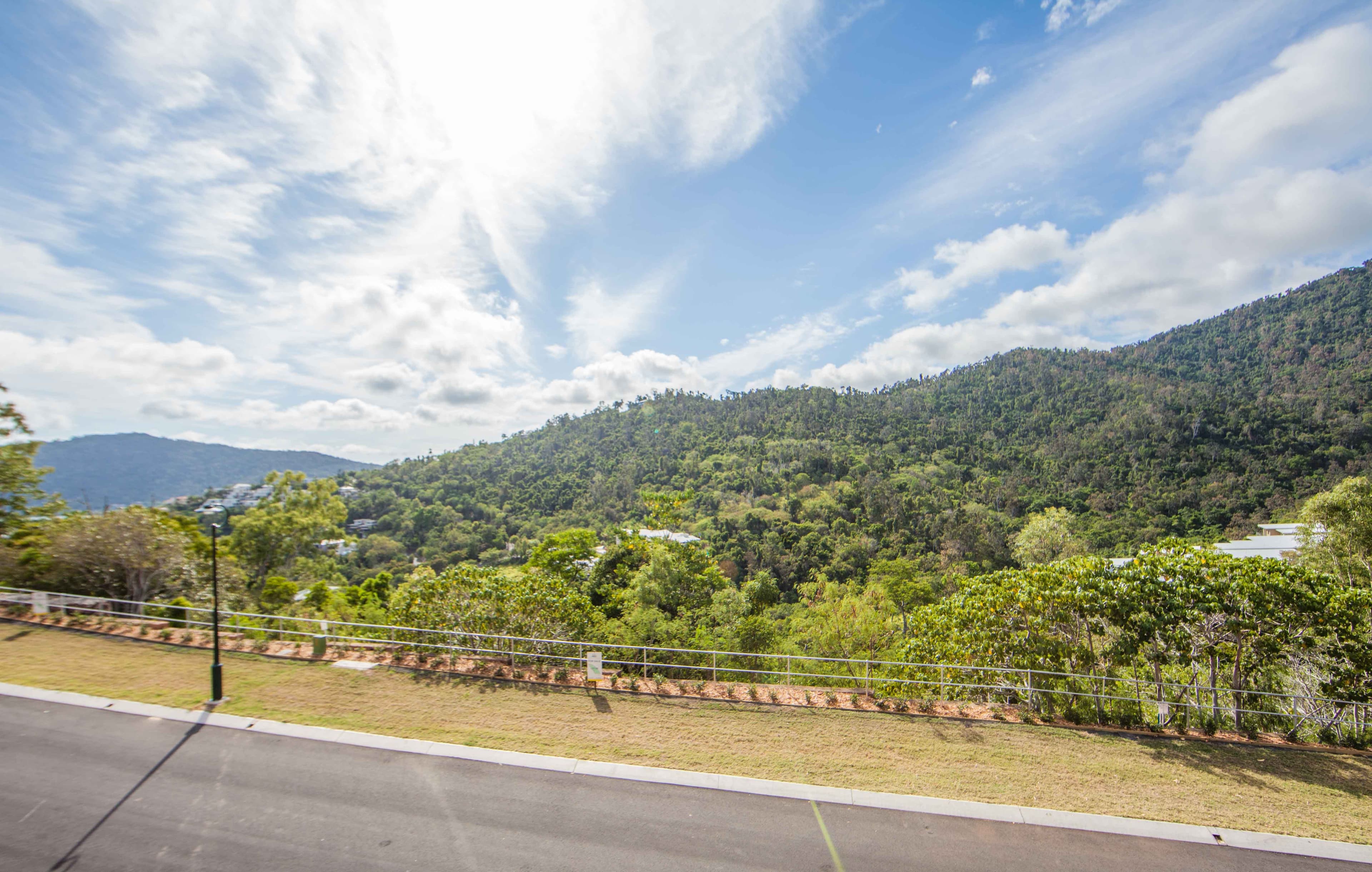 61 Seaview Drive, Airlie Beach QLD 4802, Airlie Beach - Thumbnail 2