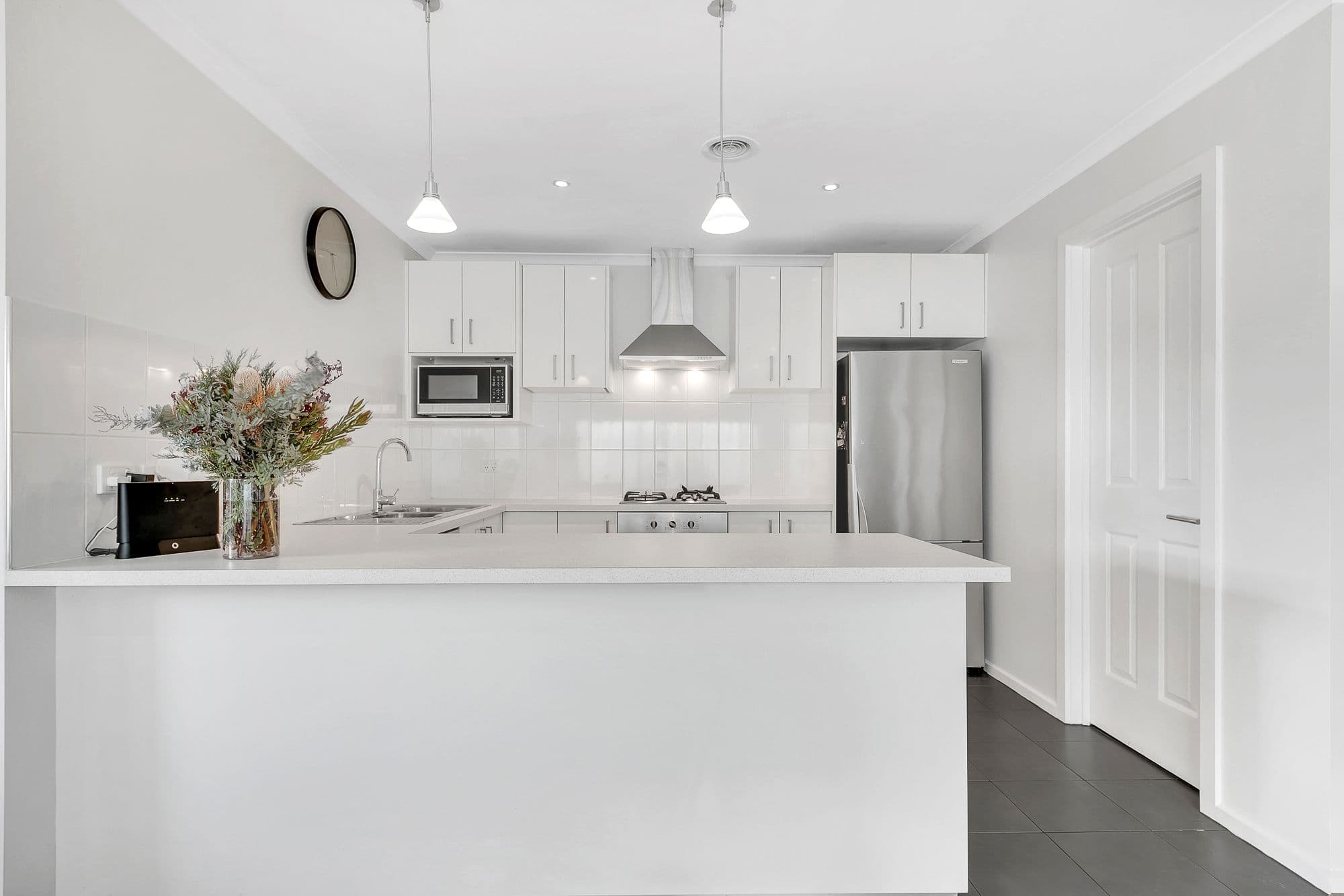10 Greenville Drive, Grovedale VIC 3216, Grovedale - Thumbnail 2