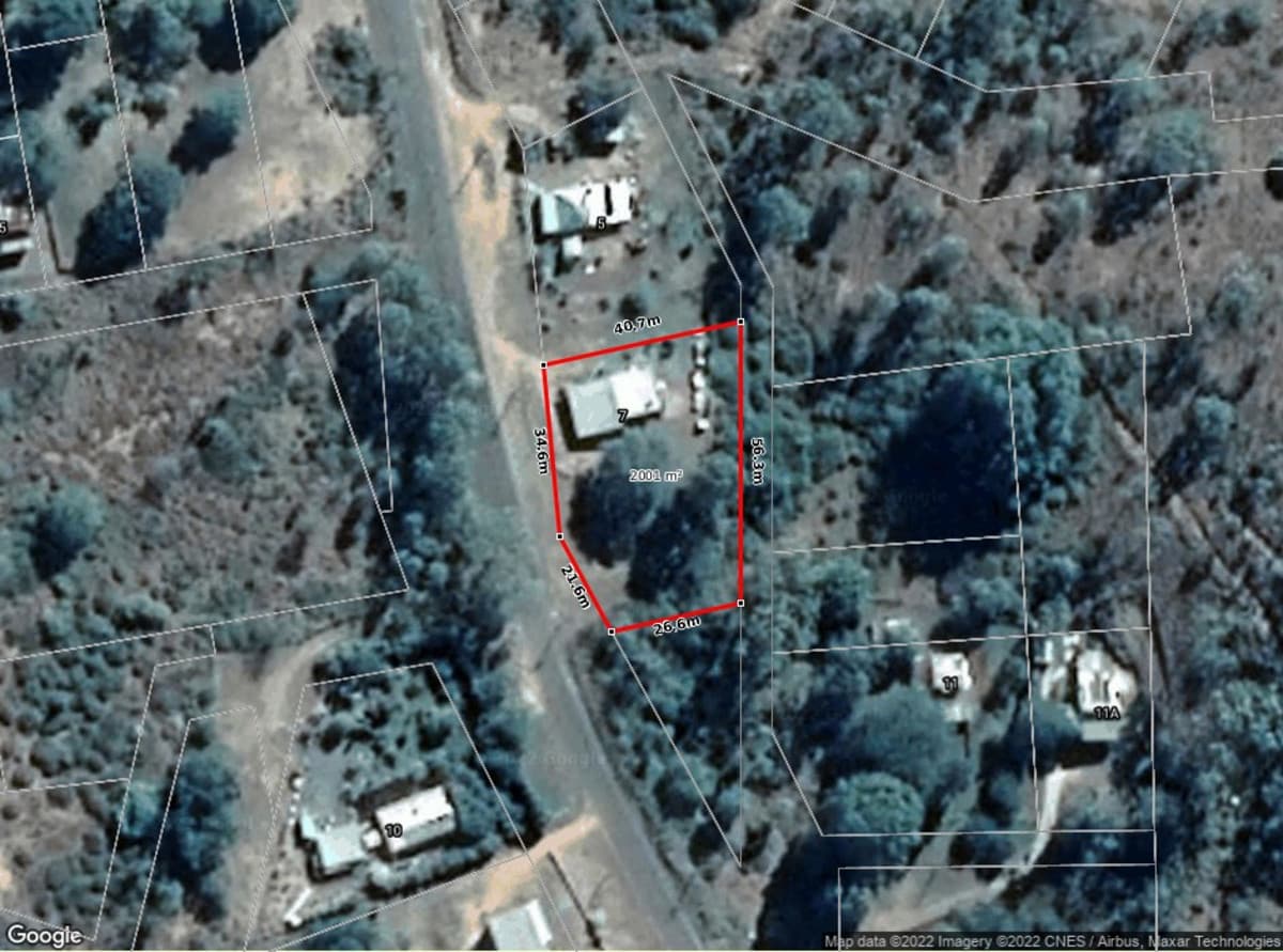 7 Racecourse Road, Mount Morgan, Mount Morgan - Thumbnail 2