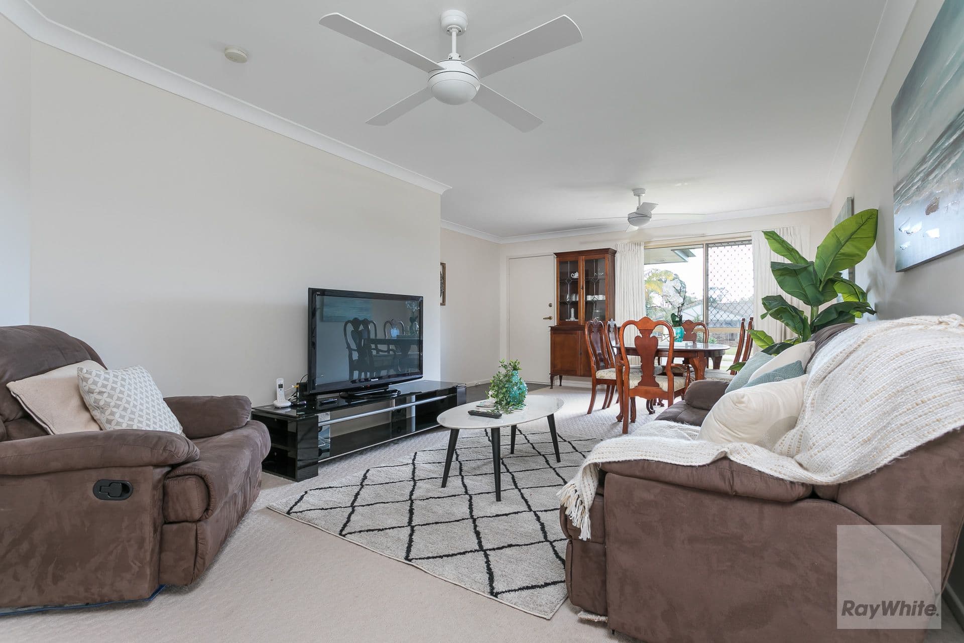 6 Ivana Court, Capalaba QLD 4157, Capalaba - Thumbnail 2
