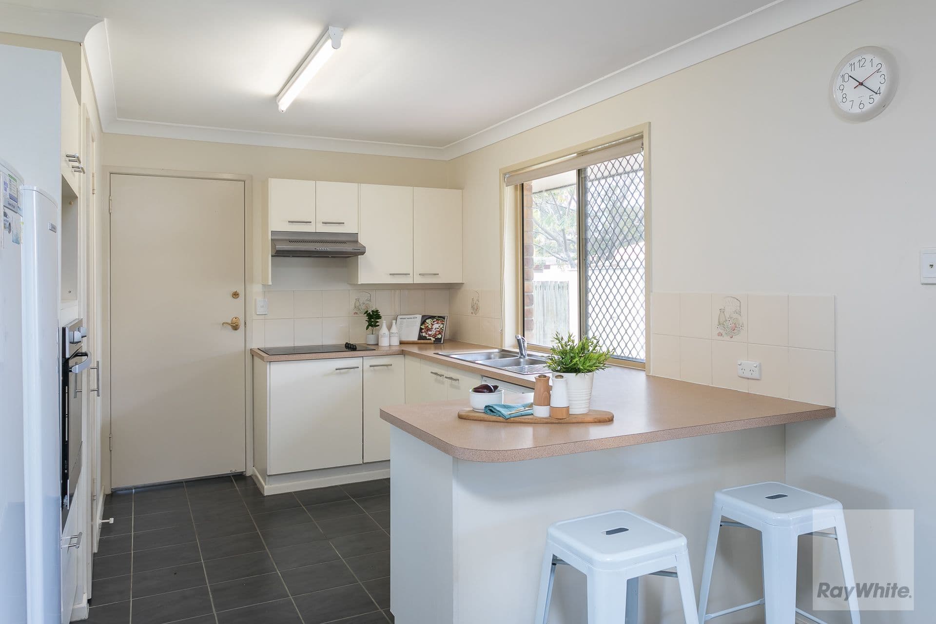 6 Ivana Court, Capalaba QLD 4157, Capalaba - Thumbnail 4