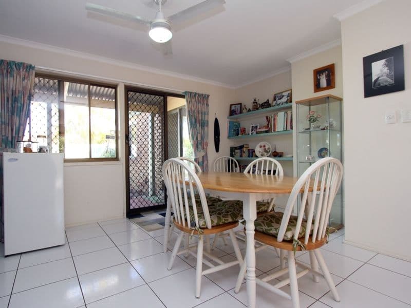 19 Verdelho Street, EIGHT MILE PLAINS QLD 4113, Eight Mile Plains - Thumbnail 5