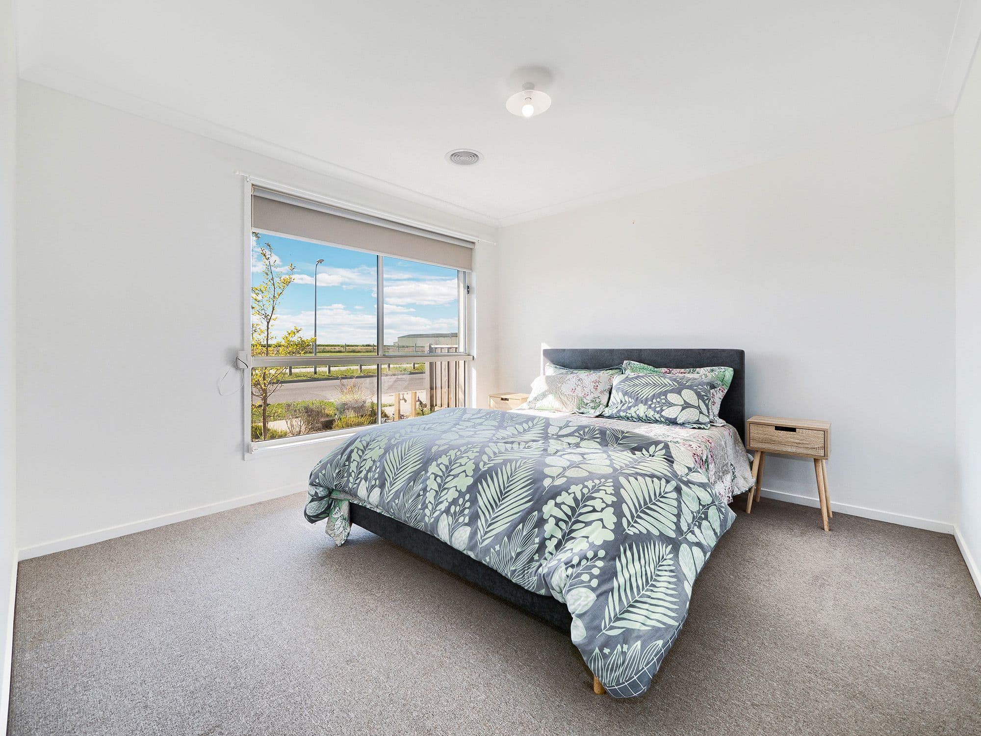 21 Moroak Crescent, Clyde North VIC 3978, Clyde North - Thumbnail 3