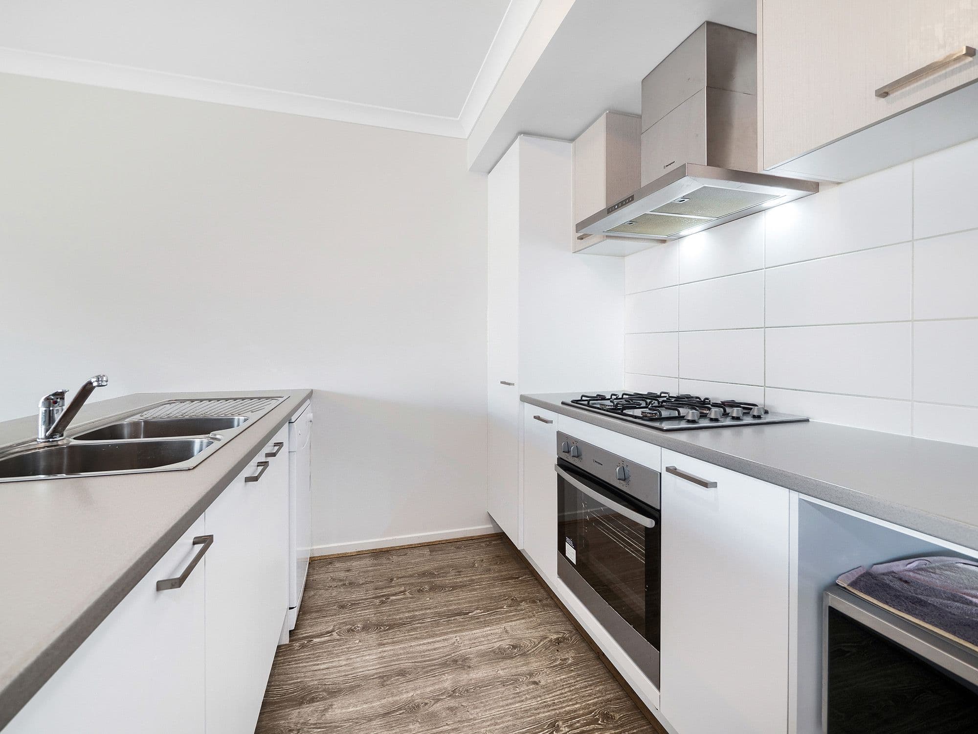 21 Moroak Crescent, Clyde North VIC 3978, Clyde North - Thumbnail 5