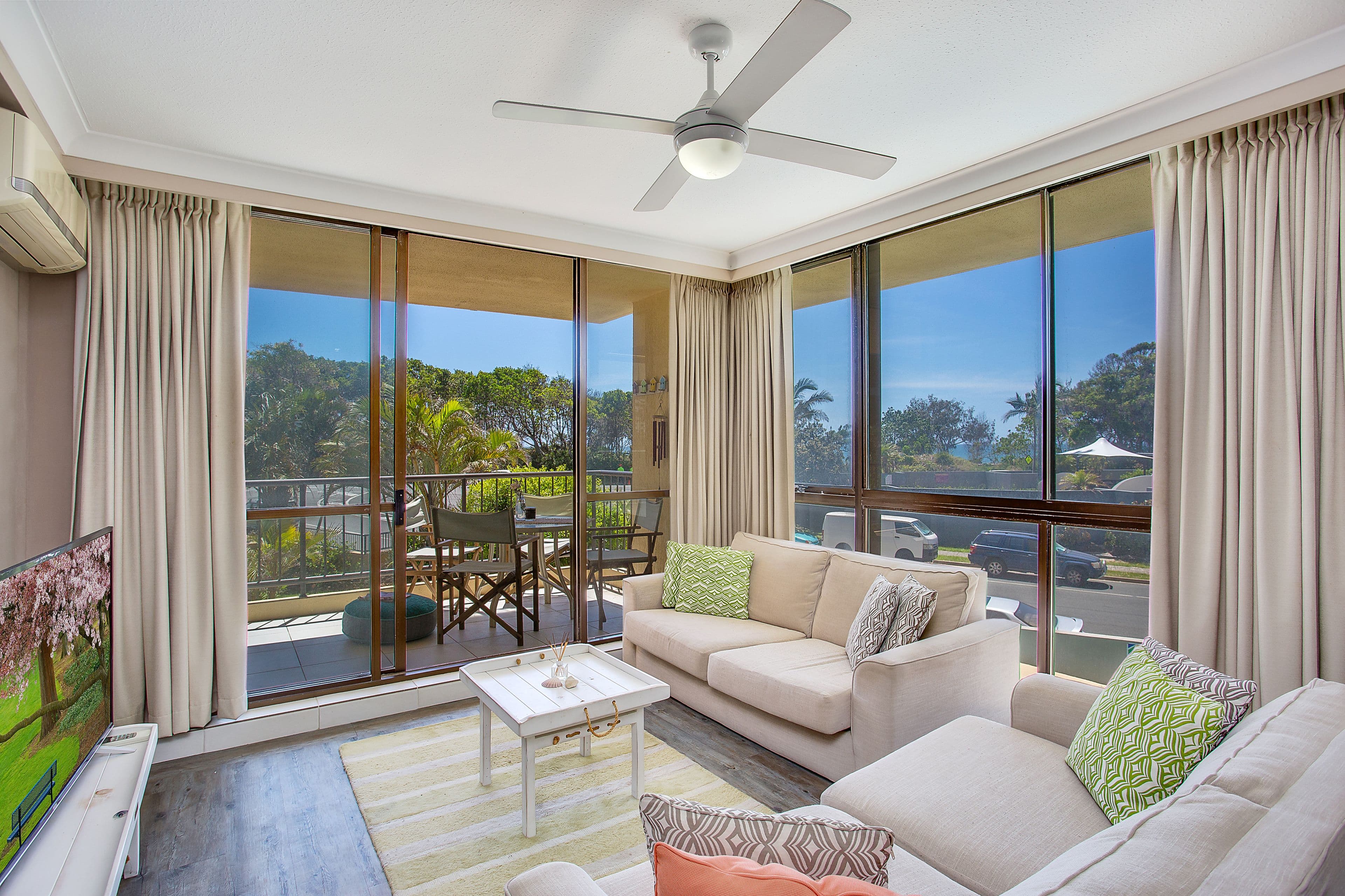 198 Ferny Avenue, Surfers Paradise QLD 4217, Surfers Paradise - Thumbnail 2