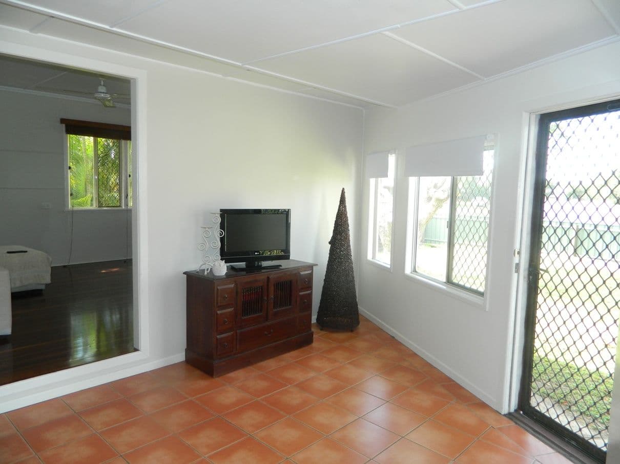 17 Valley Street, NORTH MACKAY QLD 4740, North Mackay - Thumbnail 7