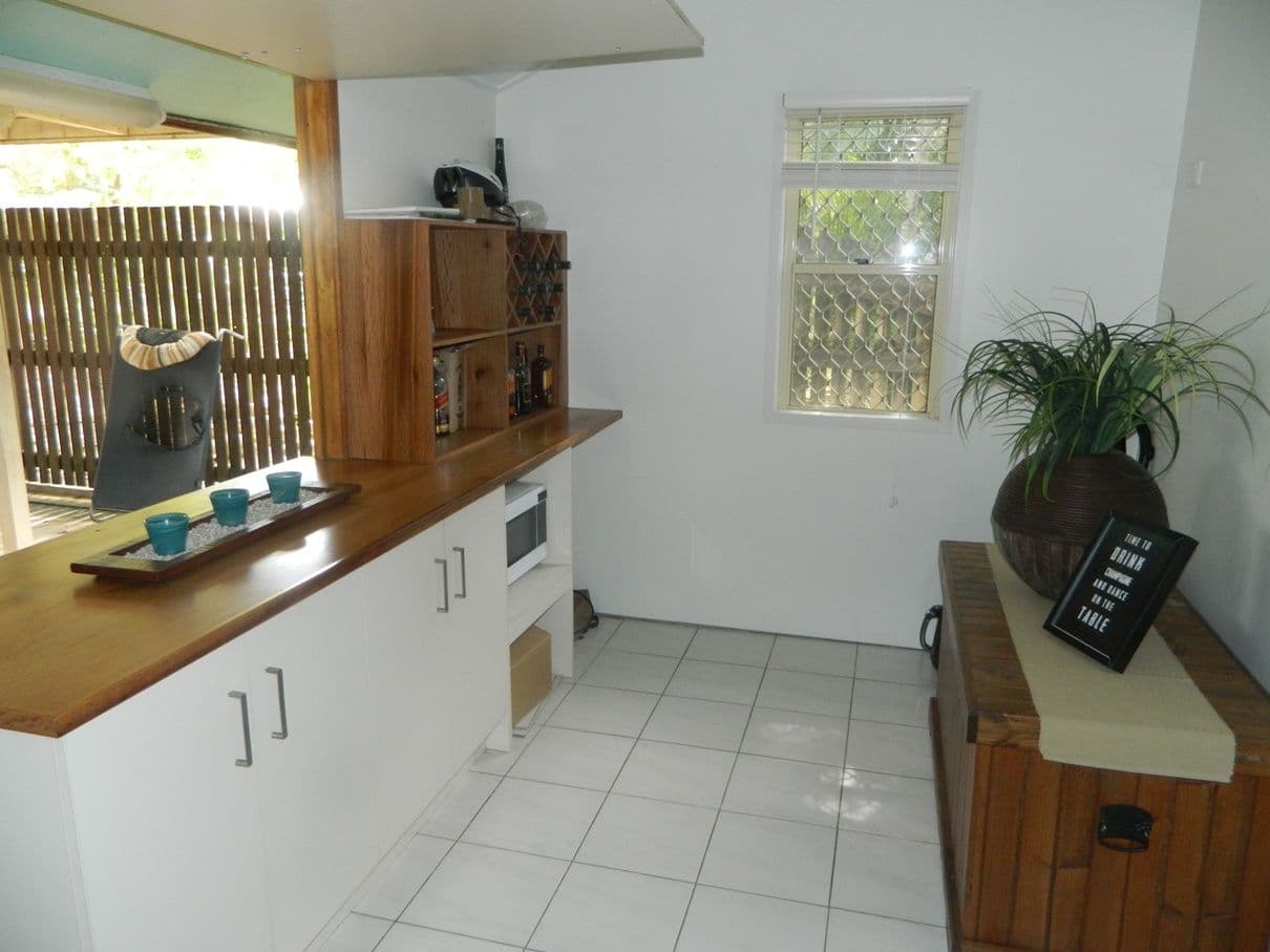 17 Valley Street, NORTH MACKAY QLD 4740, North Mackay - Thumbnail 8