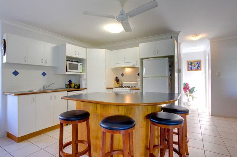 6 Gernika Court, BUSHLAND BEACH QLD 4818, Bushland Beach - Thumbnail 3