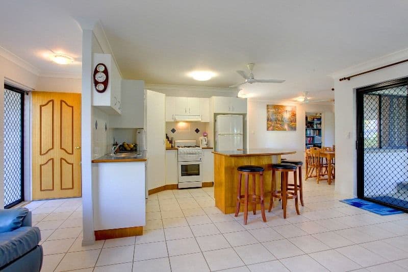 6 Gernika Court, BUSHLAND BEACH QLD 4818, Bushland Beach - Thumbnail 7