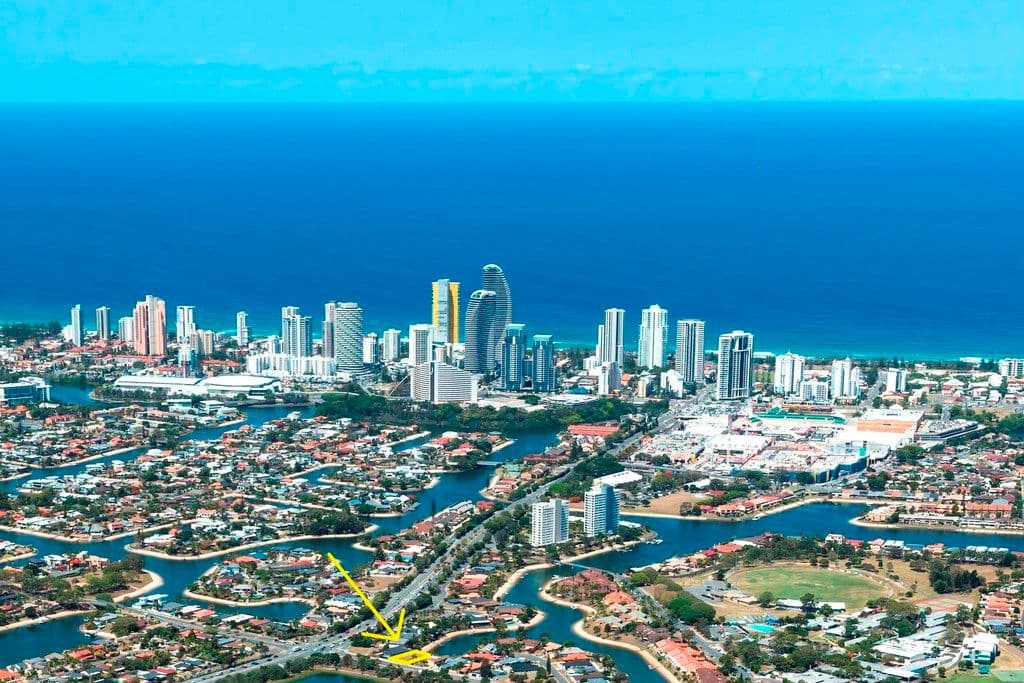 184 Rio Vista Boulevard, Mermaid Waters QLD 4218, Mermaid Waters - Thumbnail 2