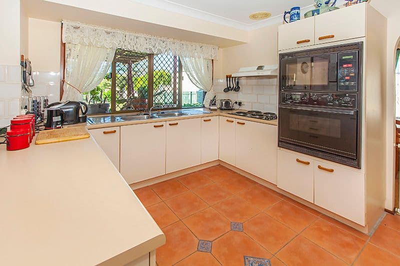 342 Old Logan Road, CAMIRA QLD 4300, Camira - Thumbnail 2