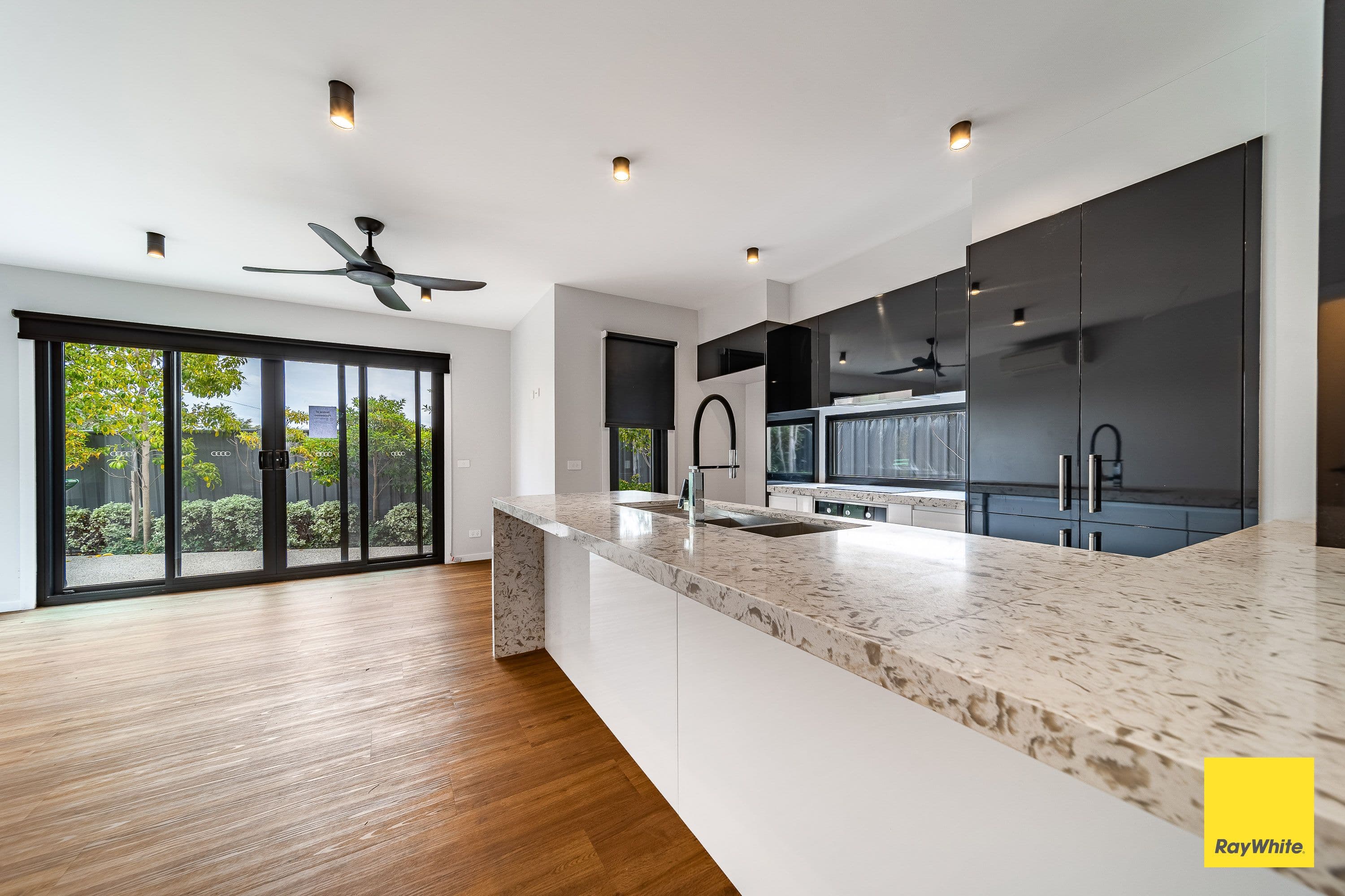 5 Towers Street, Flora Hill VIC 3550, Flora Hill - Thumbnail 4