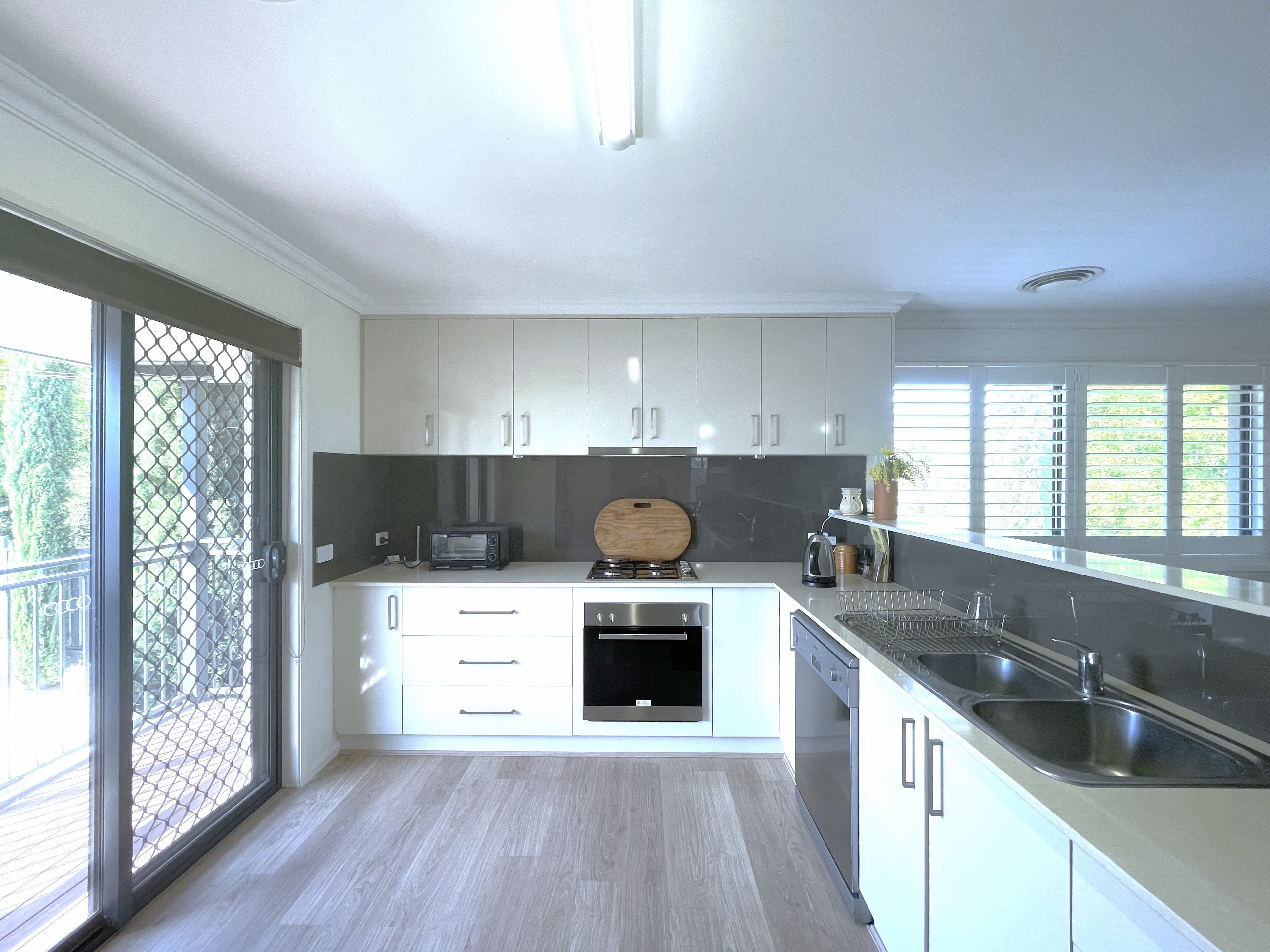 107 Punch Street, Gundagai NSW 2722, Gundagai - Thumbnail 2