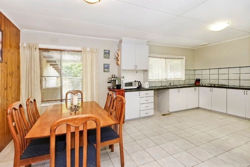 5 Park Boulevard, FERNTREE GULLY VIC 3156, Ferntree Gully - Thumbnail 3