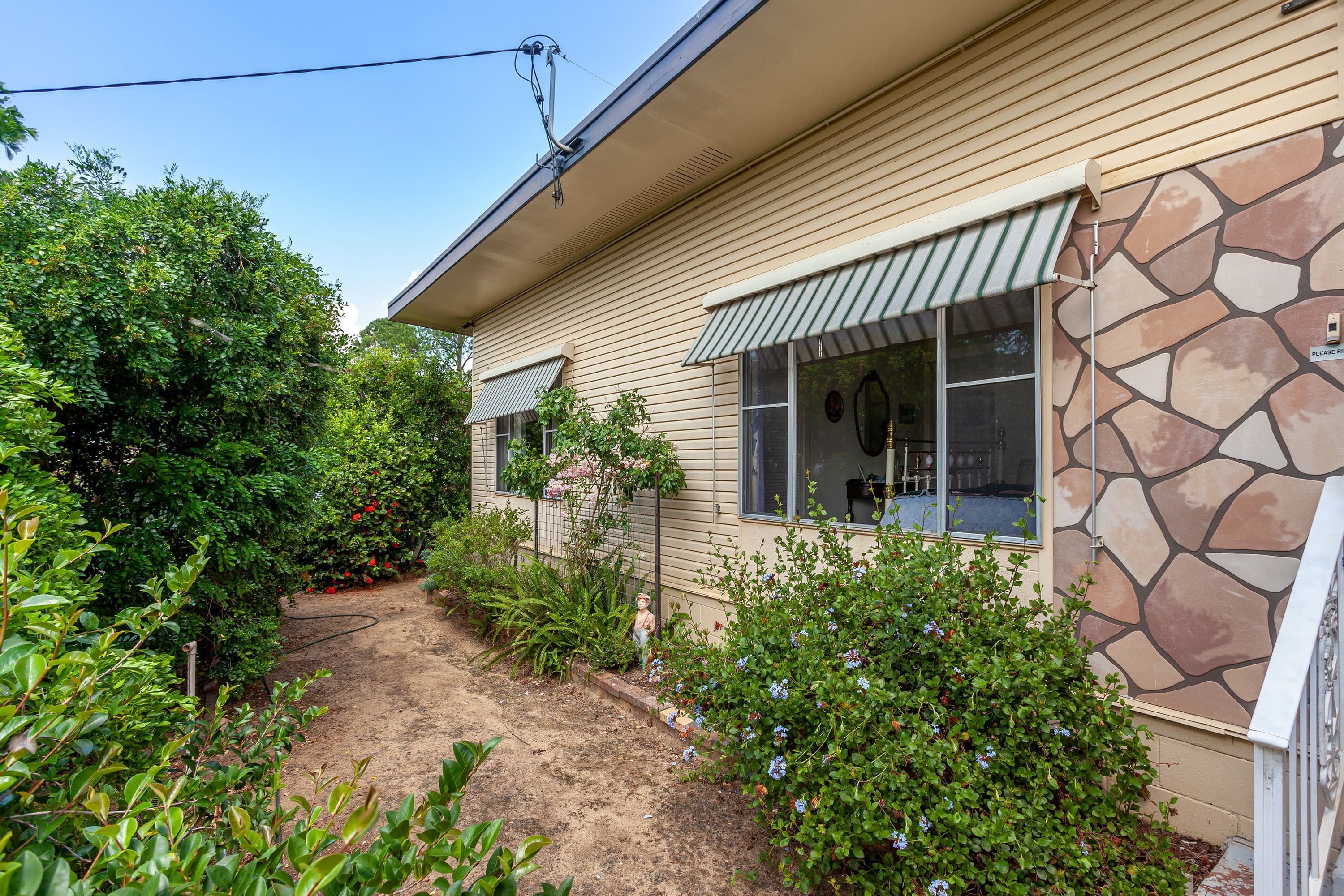 33 Clarendon Road, Lowood QLD 4311, Lowood - Thumbnail 2