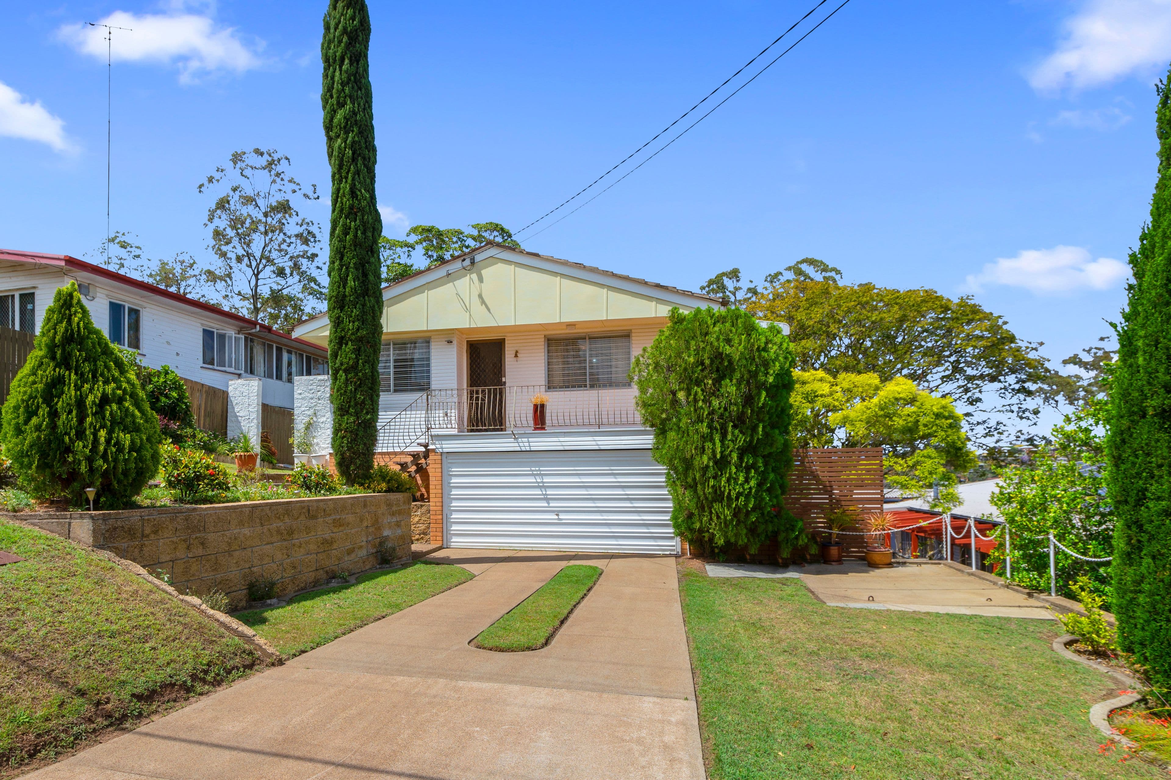 17 Hoya Street, Holland Park West QLD 4121, Holland Park West - Thumbnail 2