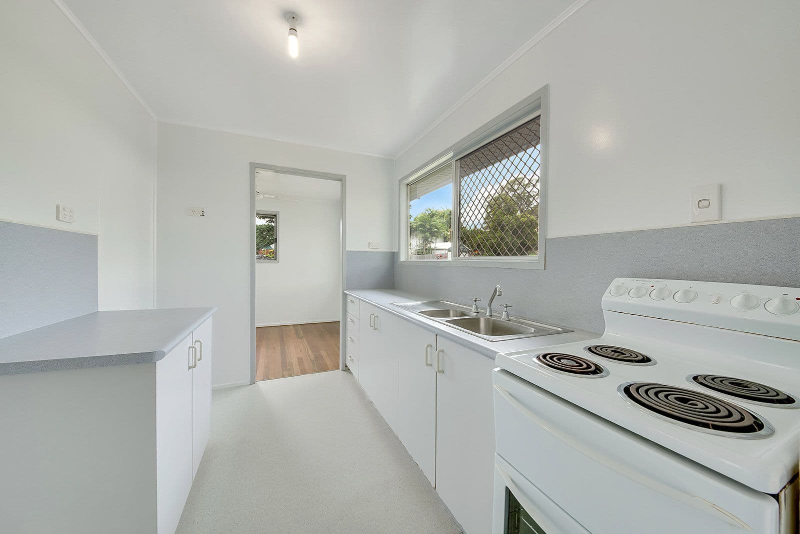 40 Tuna Street, Toolooa QLD 4680, Toolooa - Thumbnail 3