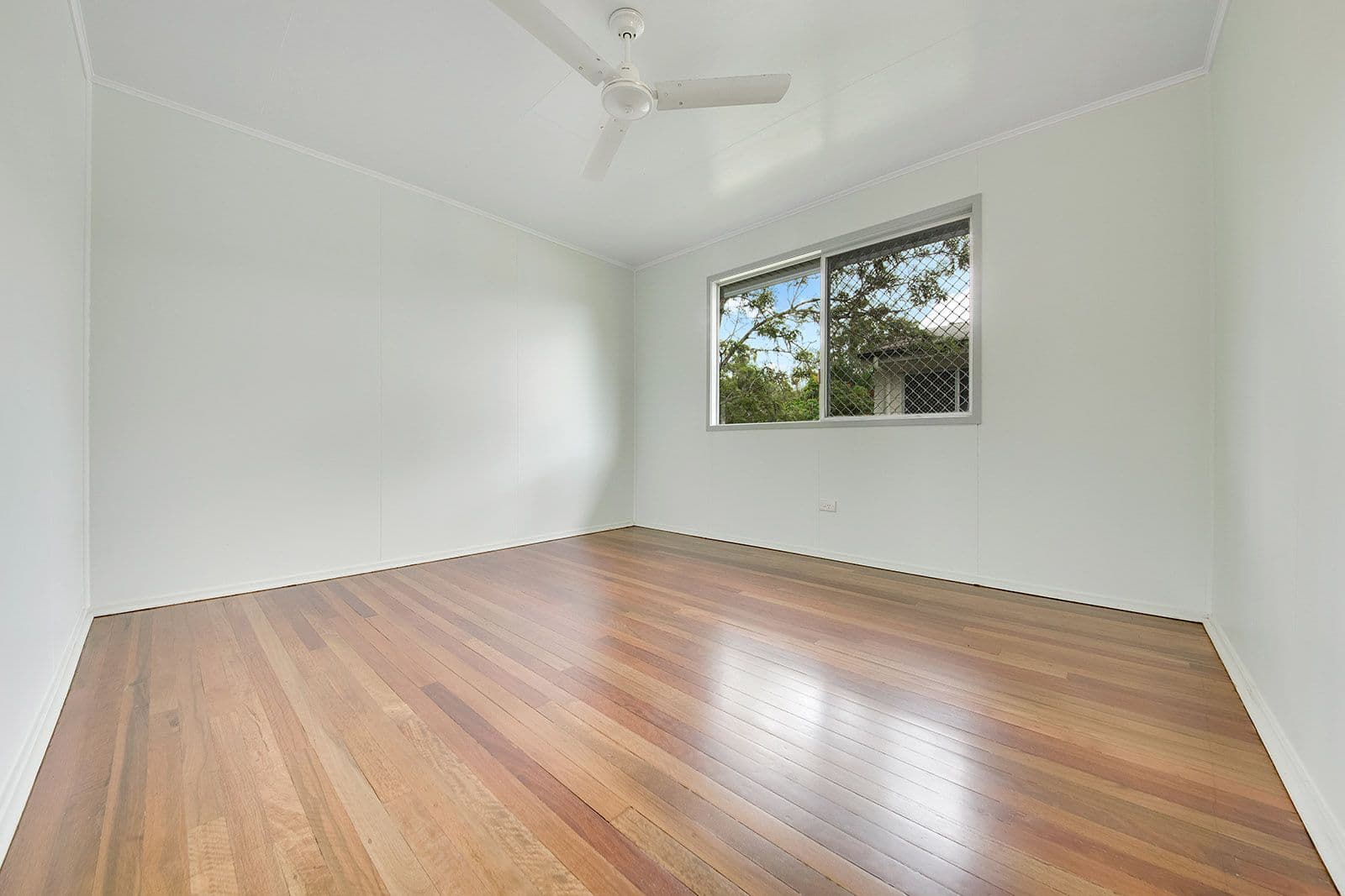 40 Tuna Street, Toolooa QLD 4680, Toolooa - Thumbnail 6