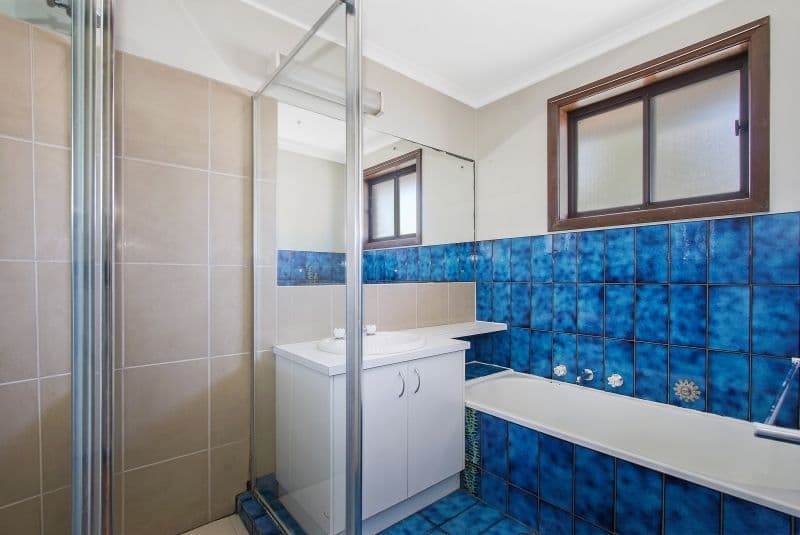 401 Elton Court, Lavington - Thumbnail 4