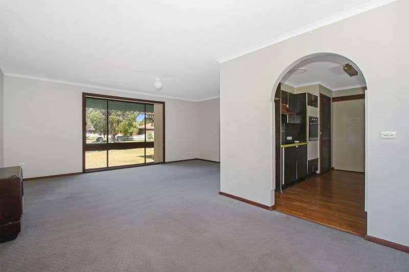 401 Elton Court, Lavington - Thumbnail 8