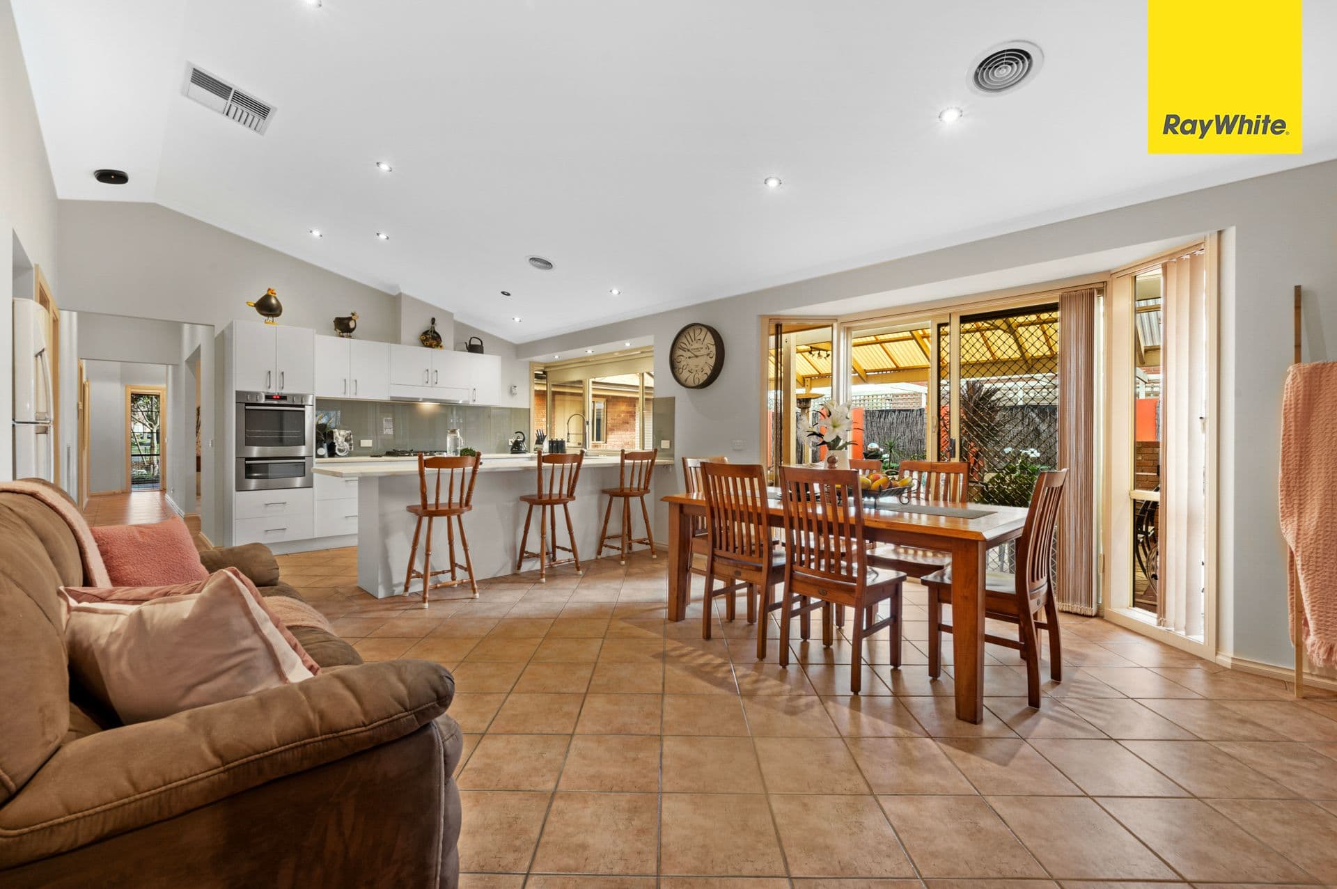 11 Parkway, Melton West VIC 3337, Melton West - Thumbnail 8