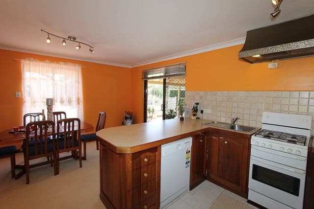 41 Kingfisher Avenue, Ballajura WA 6066, Ballajura - Thumbnail 8