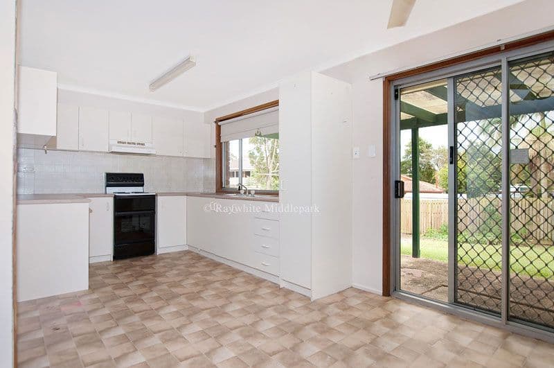 3 Langlo Street, RIVERHILLS QLD 4074, Riverhills - Thumbnail 5