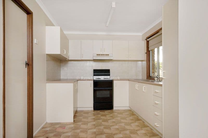 3 Langlo Street, RIVERHILLS QLD 4074, Riverhills - Thumbnail 6