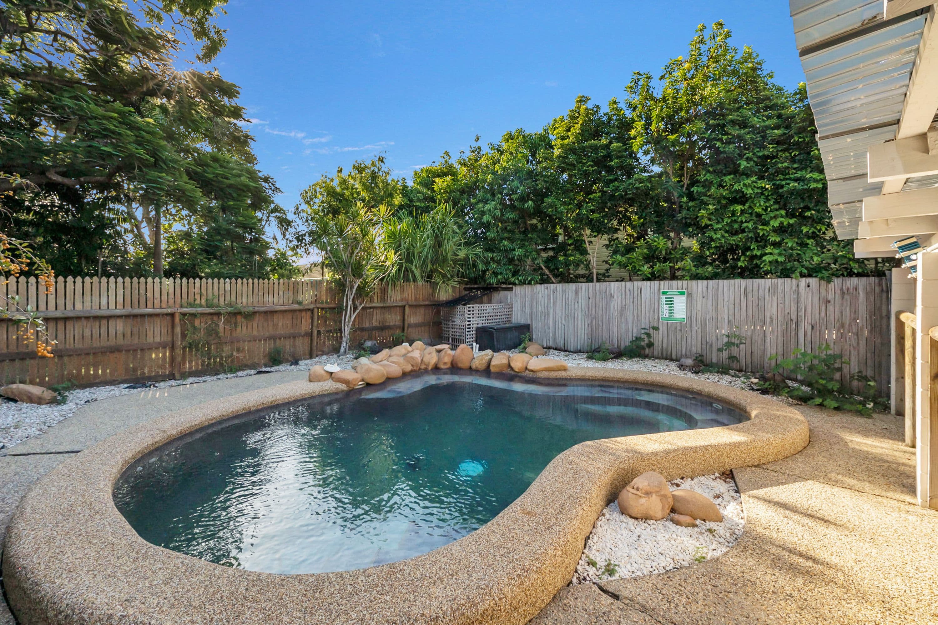 31 Park Street, Pimlico QLD 4812, Pimlico - Thumbnail 2