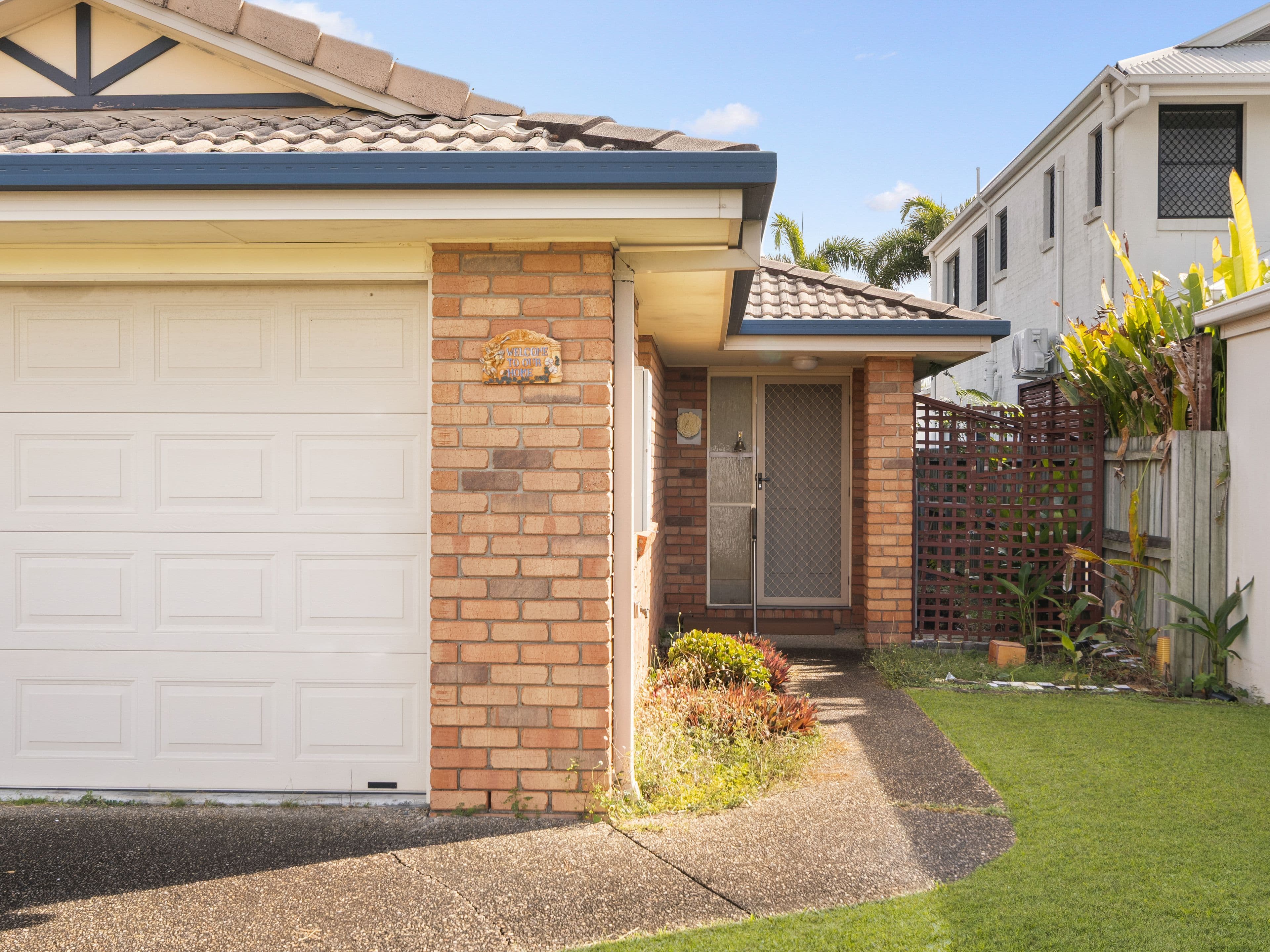7 Walsh Street, Redcliffe QLD 4020, Redcliffe - Thumbnail 2