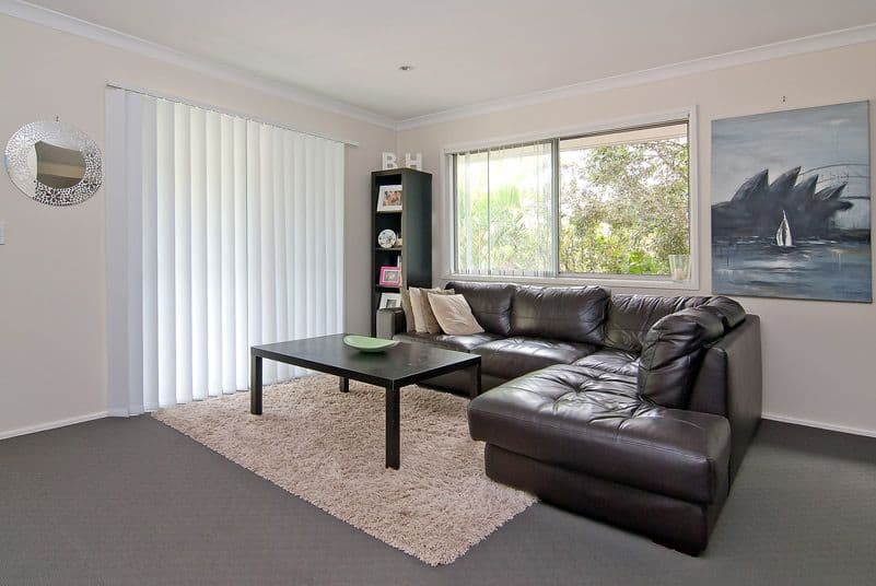 32 Donna Avenue, ROCHEDALE SOUTH QLD 4123, Rochedale South - Thumbnail 4