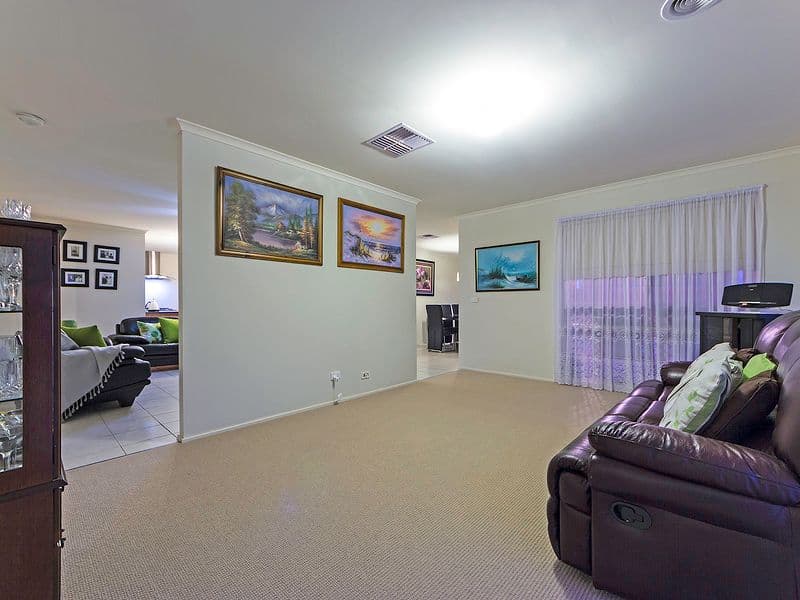8 Prospero Way, Truganina VIC 3029, Truganina - Thumbnail 8