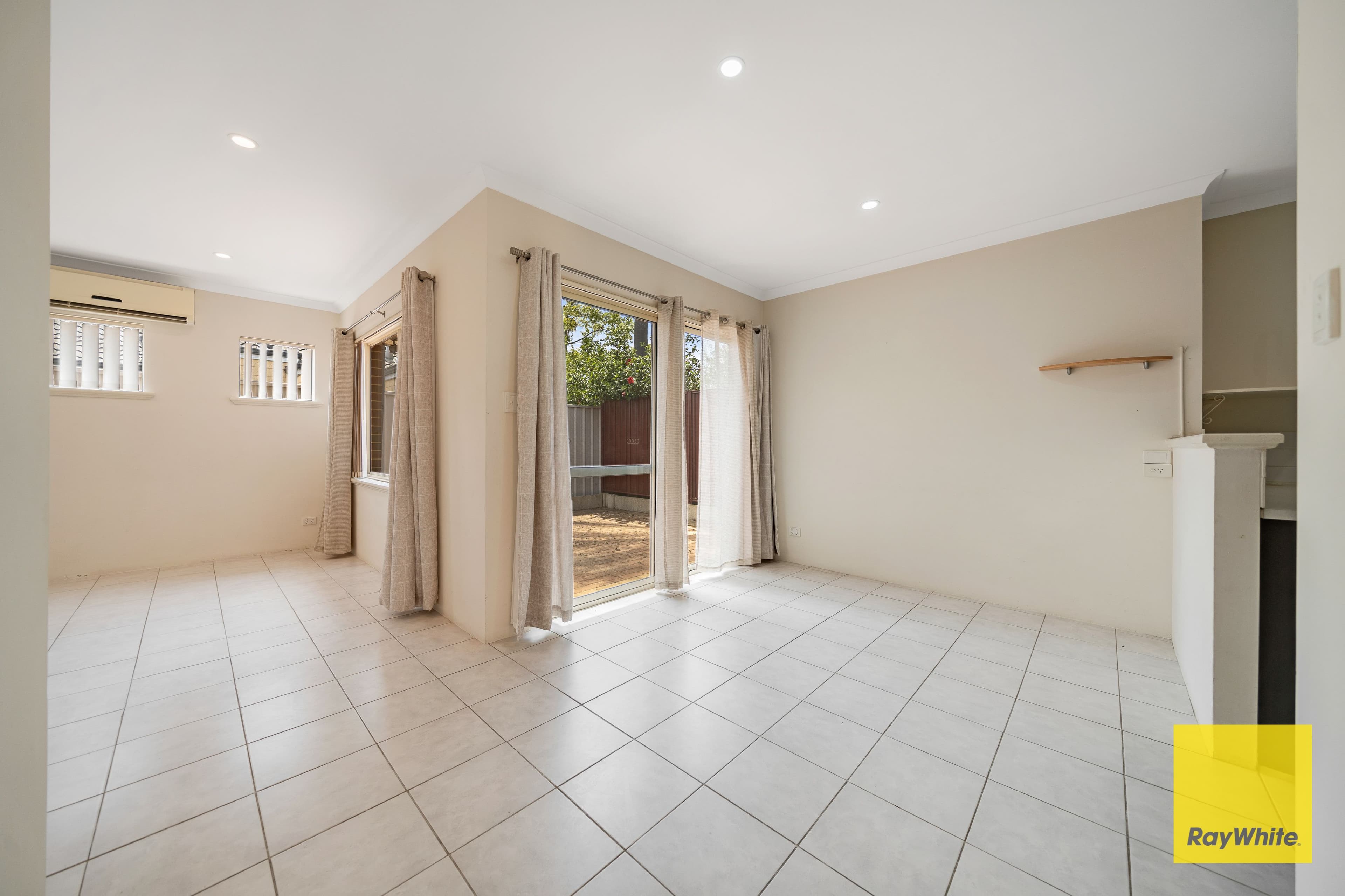 34C Tetworth Crescent, Nollamara WA 6061, Nollamara - Thumbnail 3
