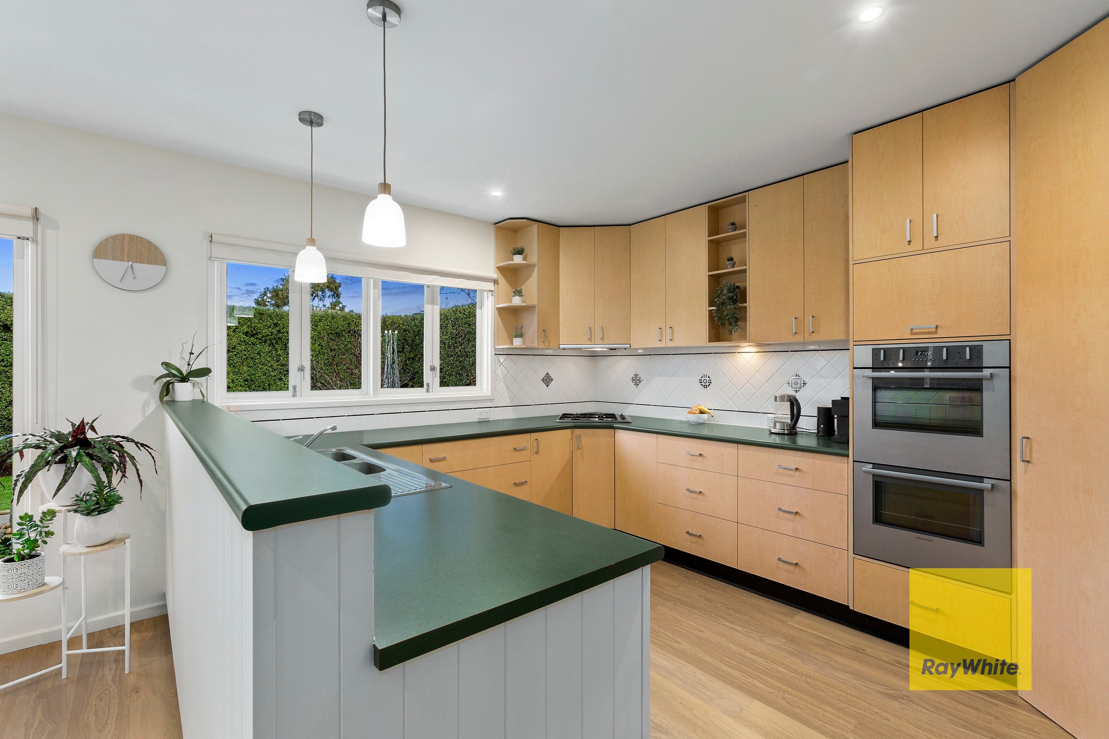 8 Webster Court, Highton VIC 3216, Highton - Thumbnail 2