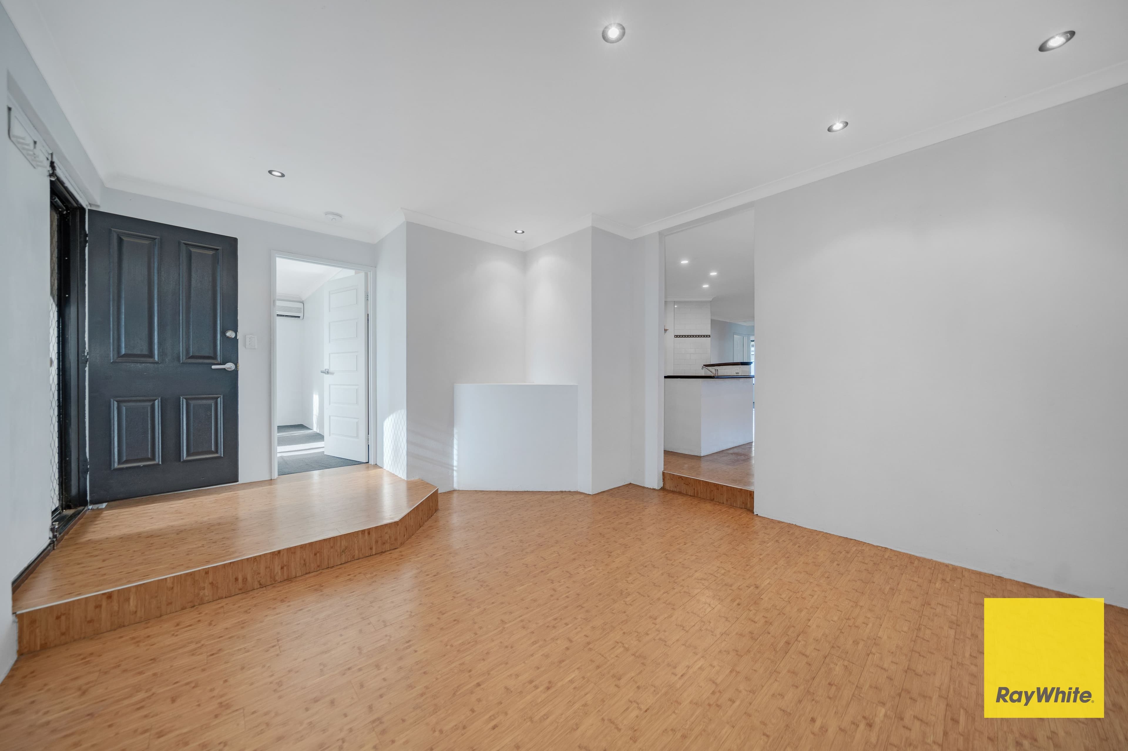 23 Vaucluse Crescent, Ellenbrook WA 6069, Ellenbrook - Thumbnail 3