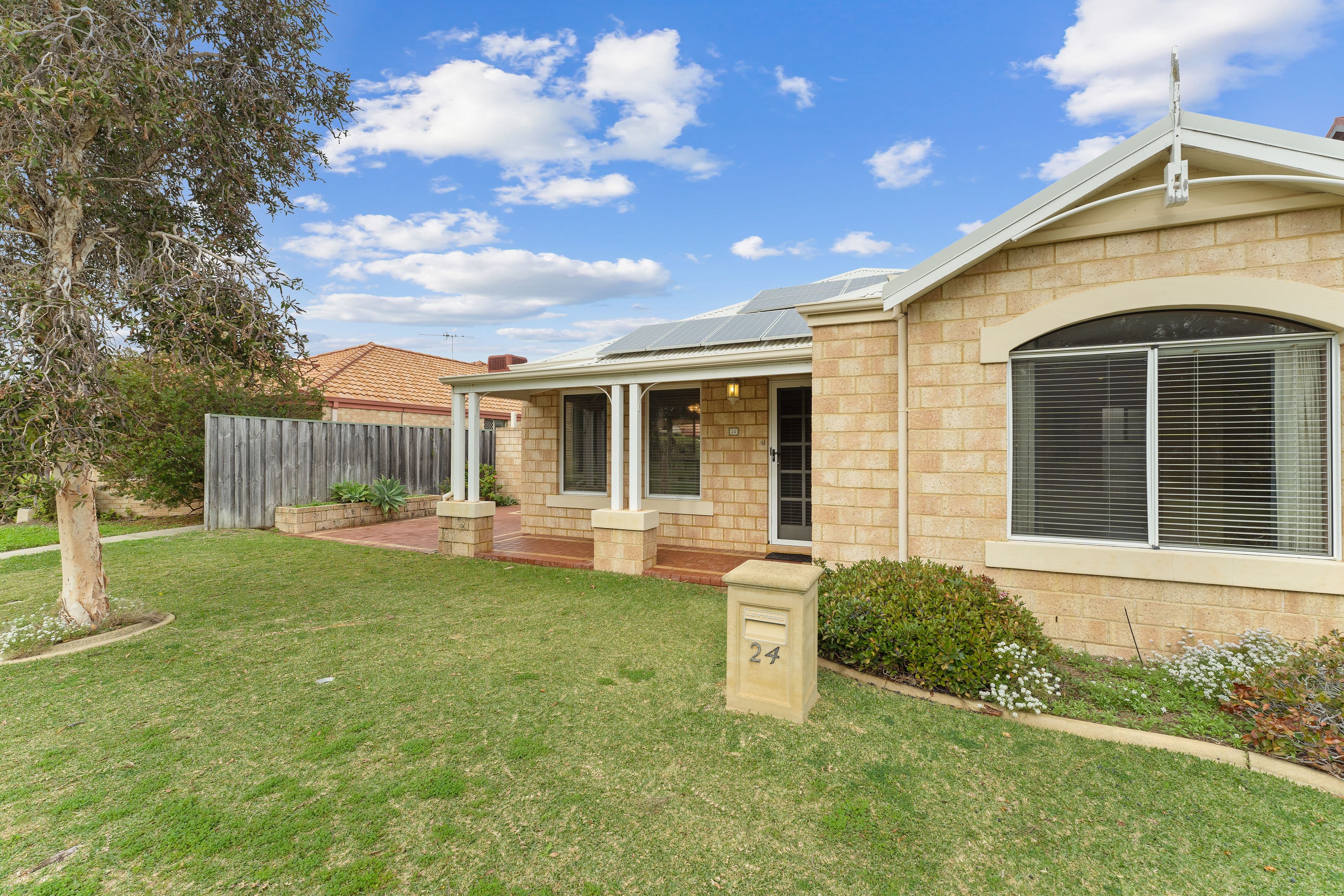 24 Rees Crescent, Rockingham WA 6168, Rockingham - Thumbnail 2