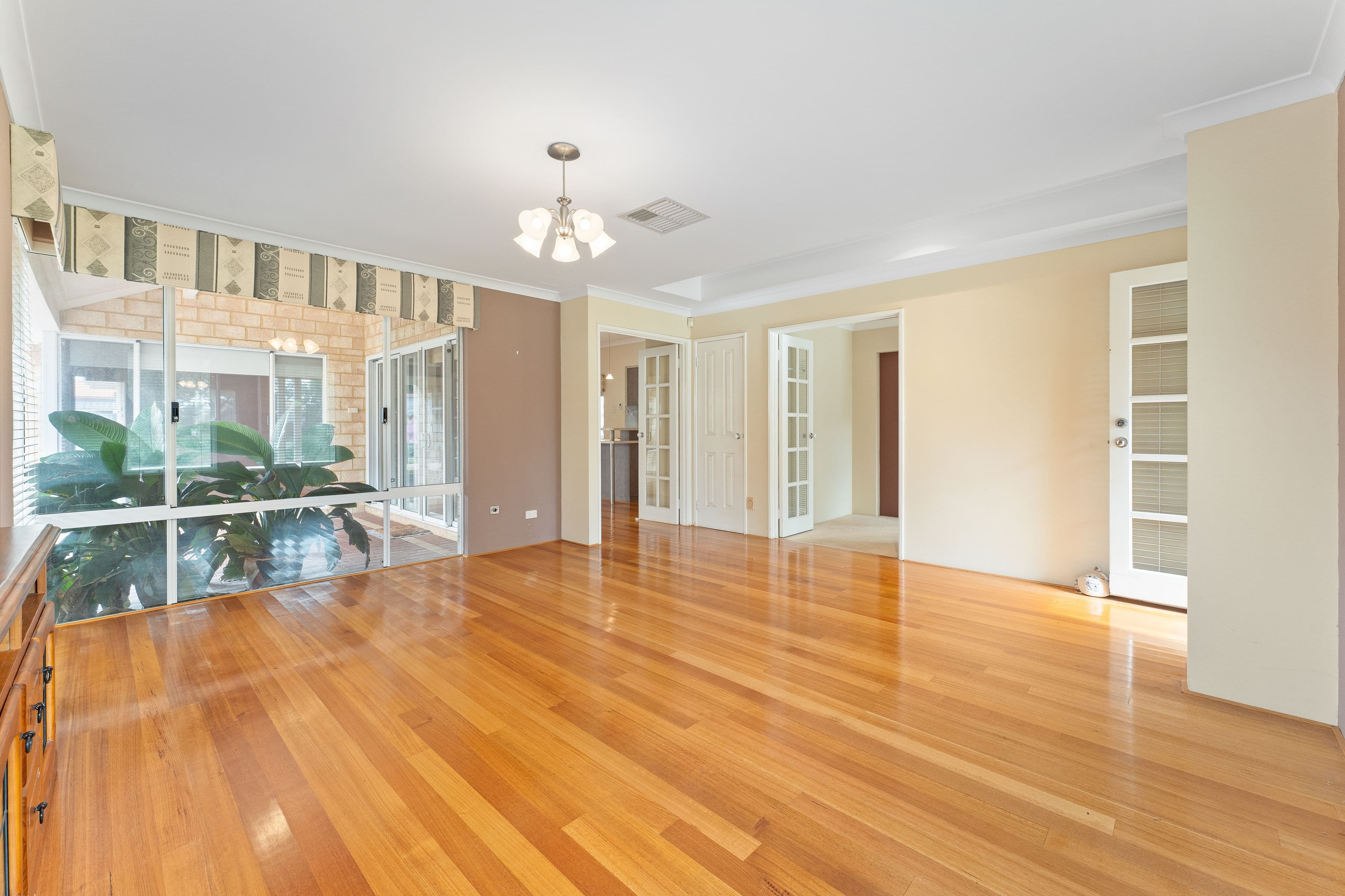 24 Rees Crescent, Rockingham WA 6168, Rockingham - Thumbnail 4