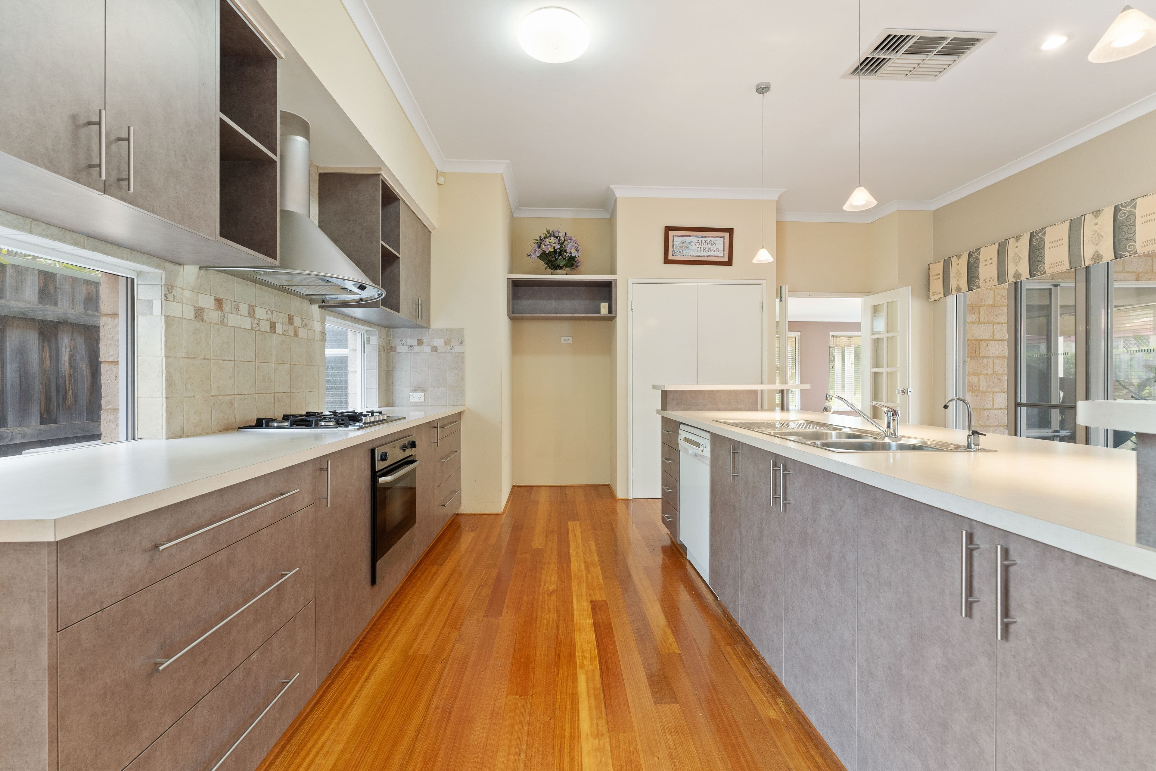 24 Rees Crescent, Rockingham WA 6168, Rockingham - Thumbnail 6