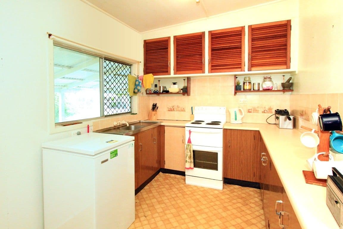 3 Henderson Street, PARK AVENUE QLD 4701, Park Avenue - Thumbnail 4