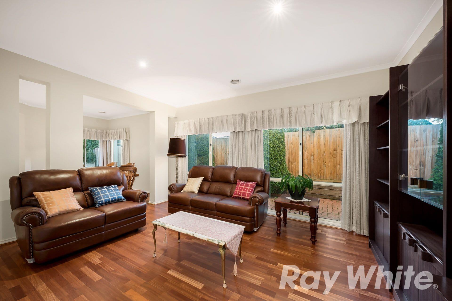 4 Tucker Way, Macleod VIC 3085, Macleod - Thumbnail 2