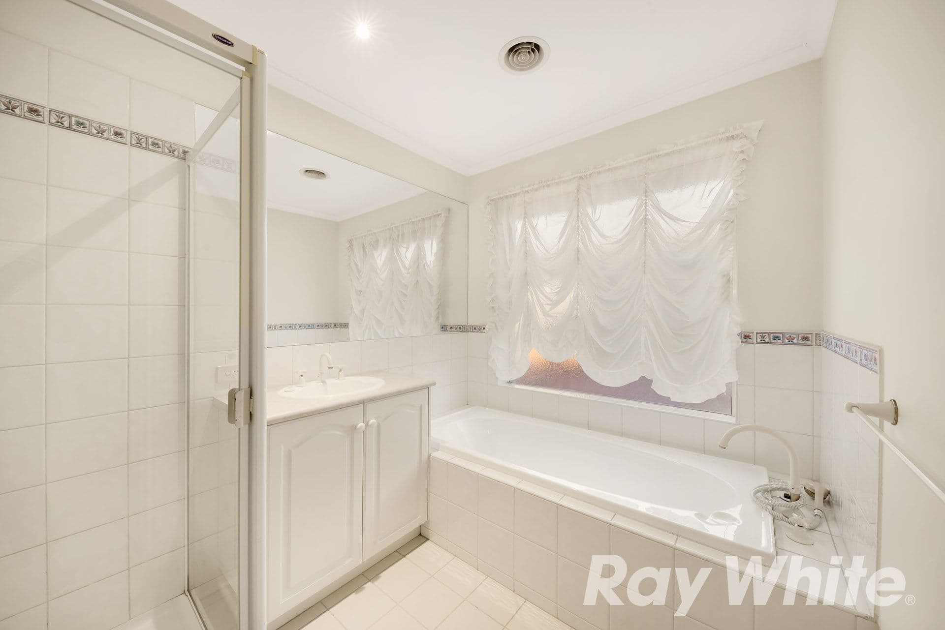 4 Tucker Way, Macleod VIC 3085, Macleod - Thumbnail 7